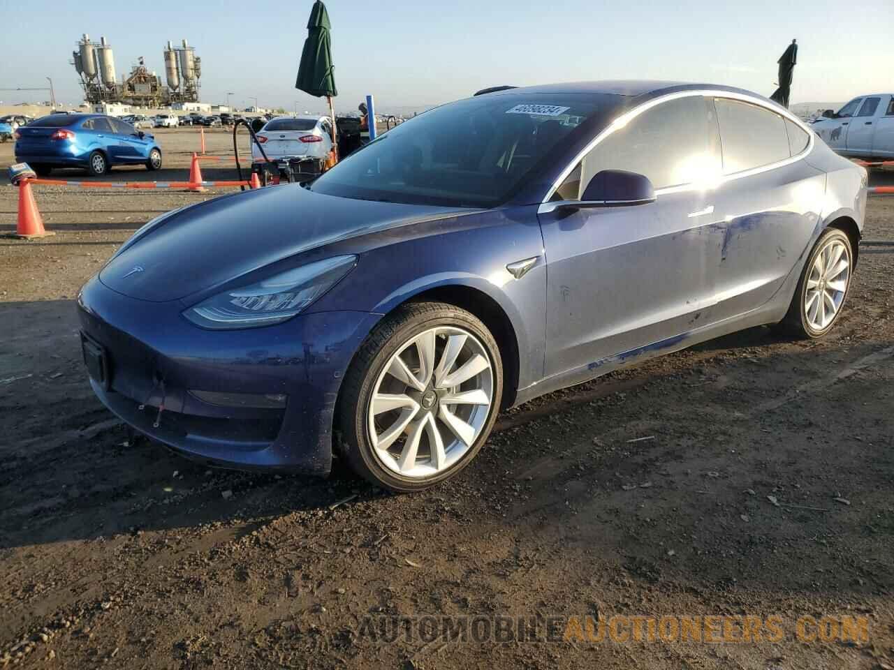 5YJ3E1EA1JF164379 TESLA MODEL 3 2018