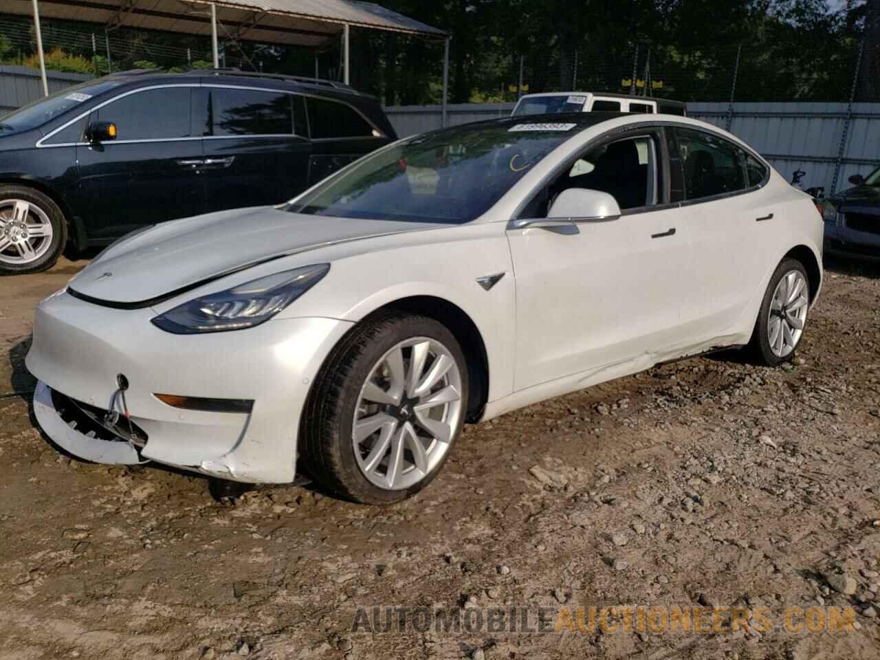 5YJ3E1EA1JF164706 TESLA MODEL 3 2018