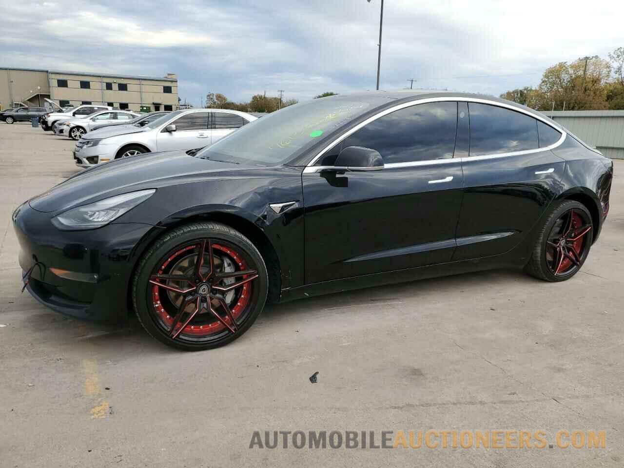 5YJ3E1EA1KF305369 TESLA MODEL 3 2019