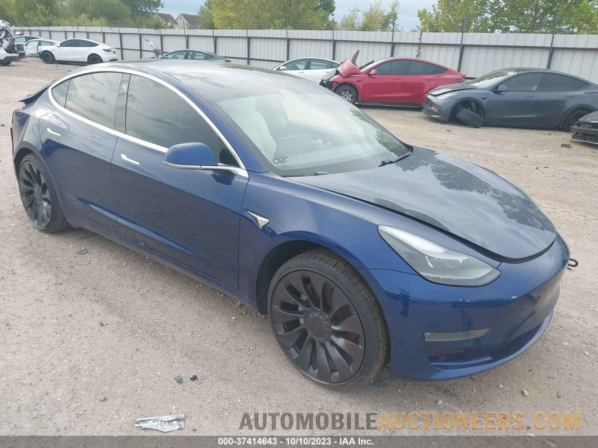 5YJ3E1EA1KF306652 TESLA MODEL 3 2019