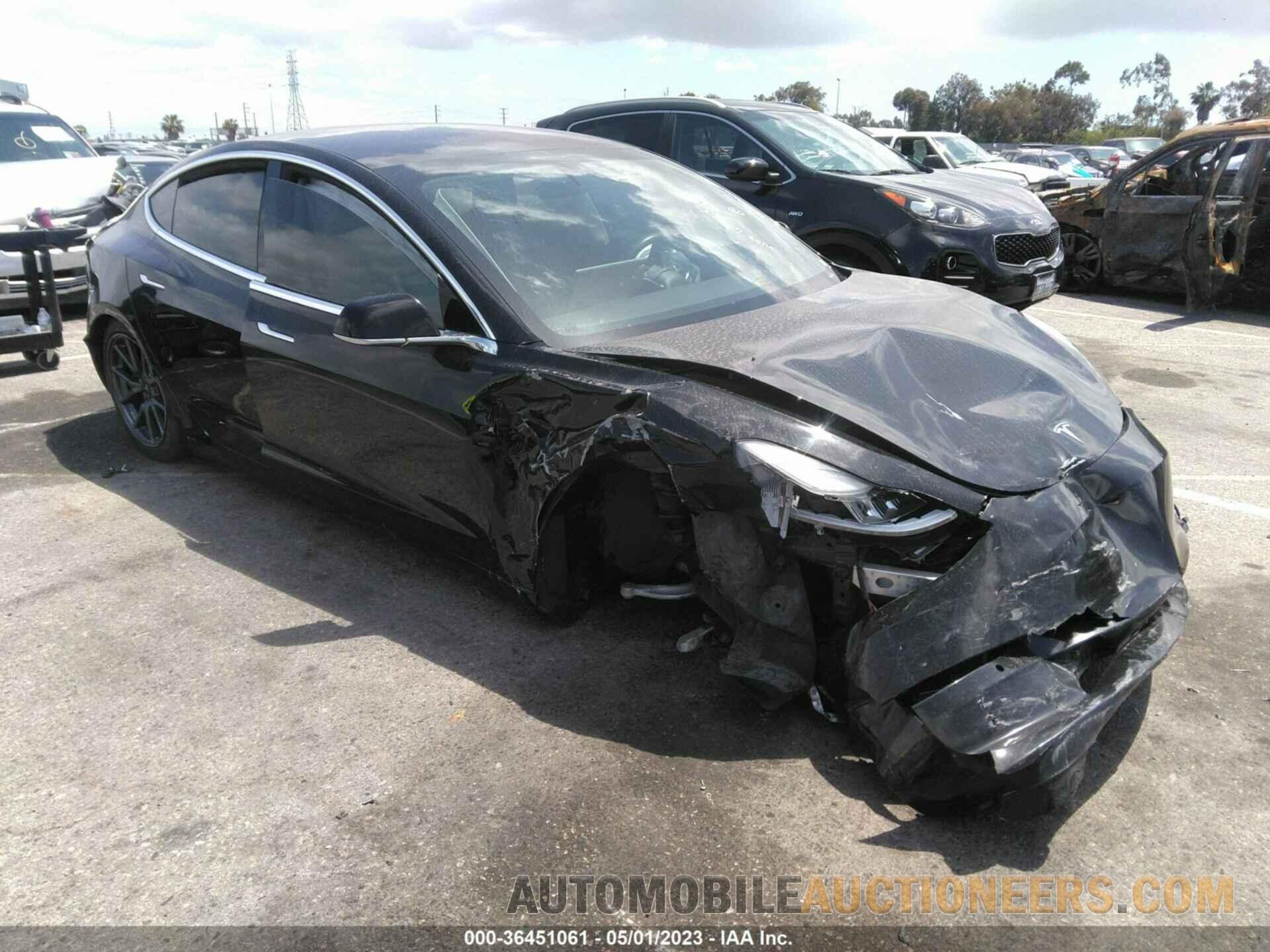 5YJ3E1EA1KF323855 TESLA MODEL 3 2019