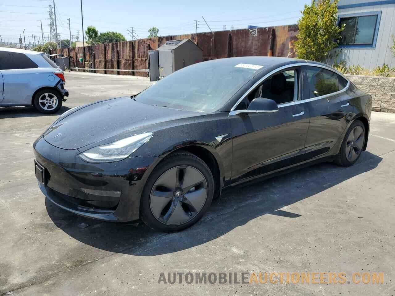 5YJ3E1EA1KF394764 TESLA MODEL 3 2019