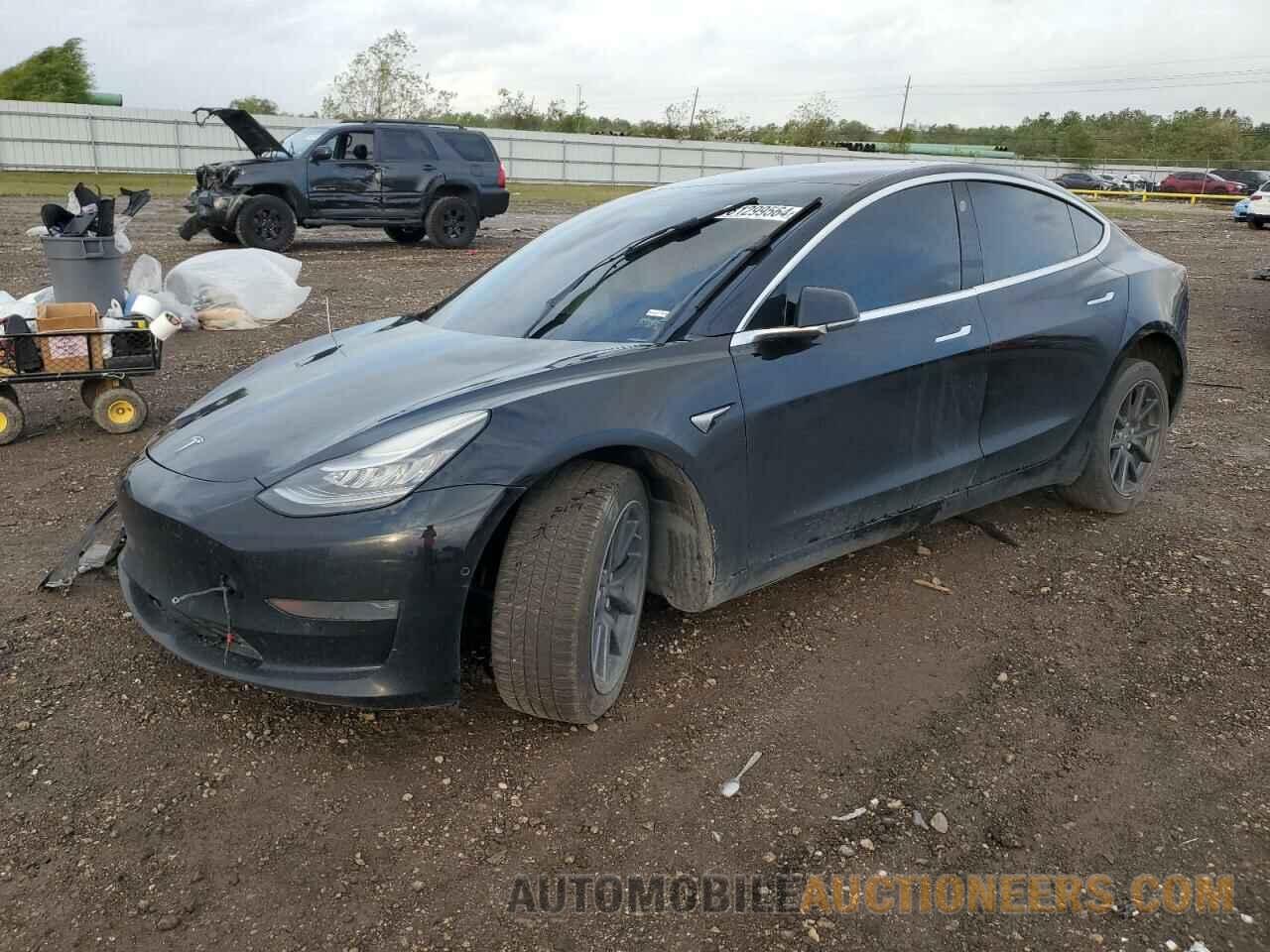 5YJ3E1EA1KF395283 TESLA MODEL 3 2019