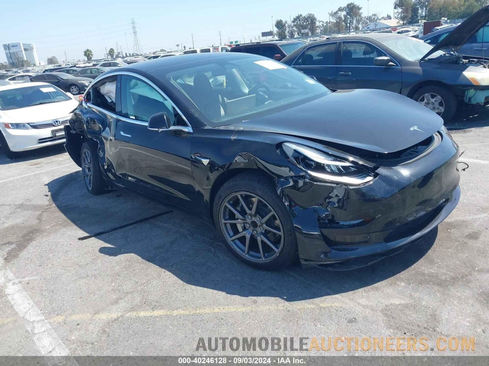 5YJ3E1EA1KF395767 TESLA MODEL 3 2019