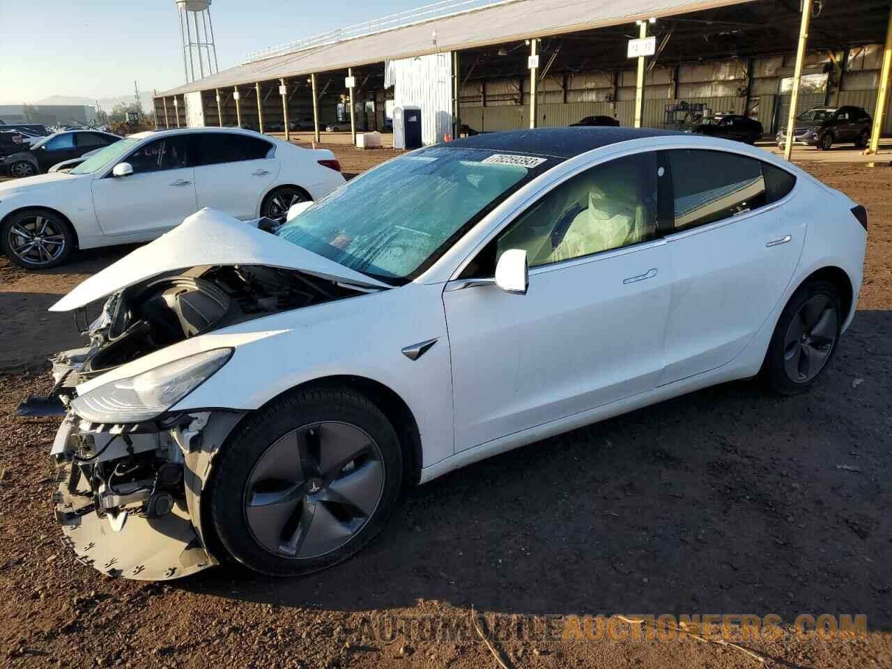 5YJ3E1EA1KF403009 TESLA MODEL 3 2019