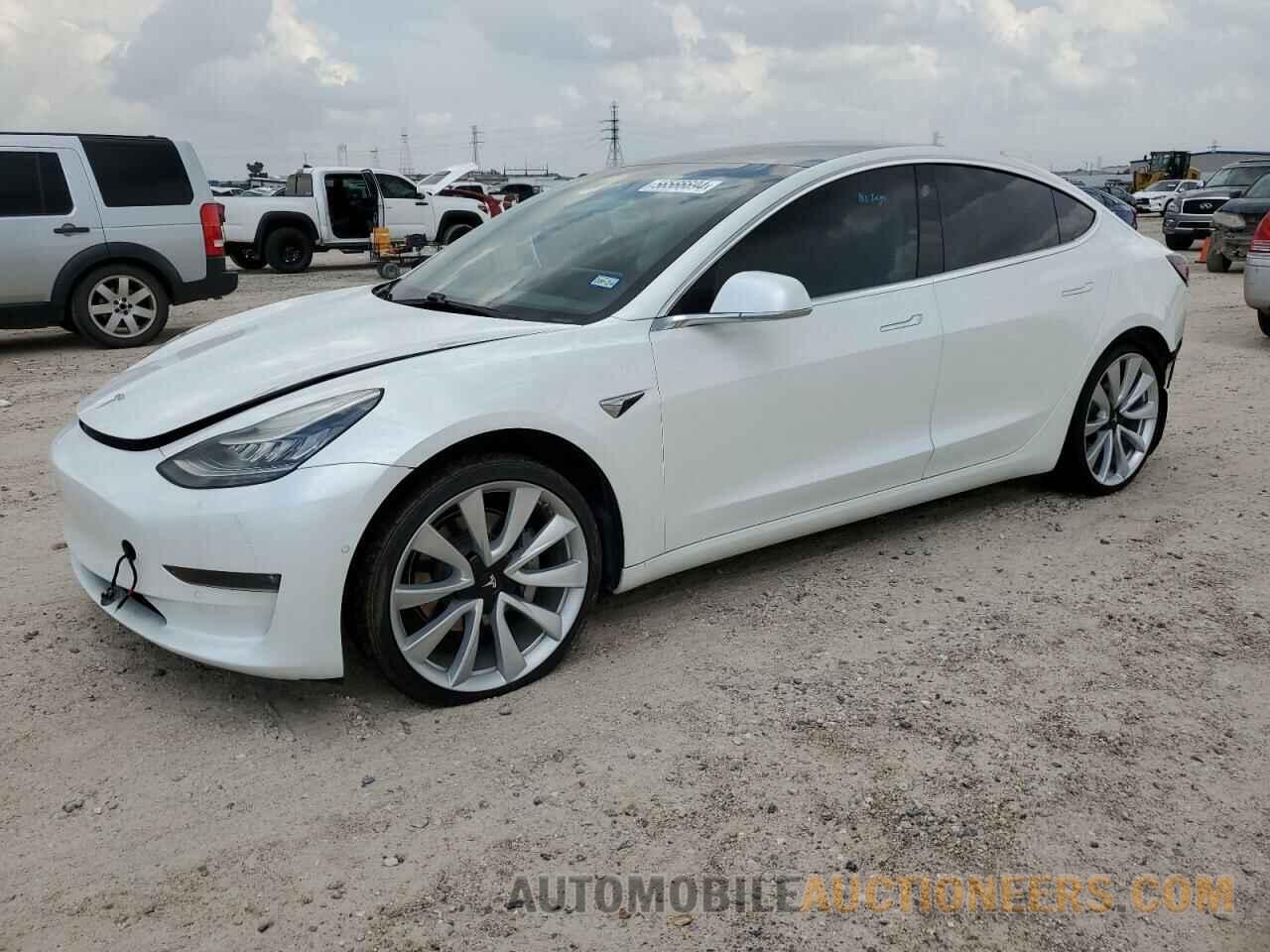 5YJ3E1EA1KF425107 TESLA MODEL 3 2019