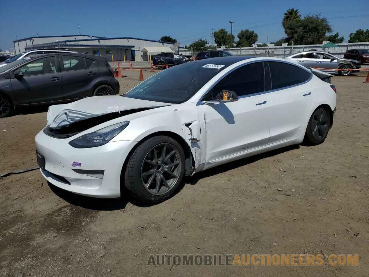 5YJ3E1EA1KF482892 TESLA MODEL 3 2019