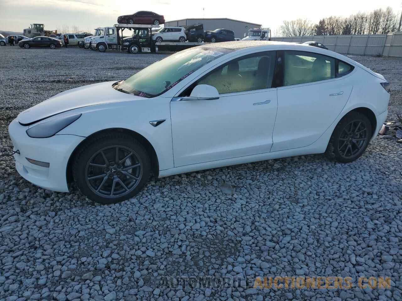 5YJ3E1EA1KF483783 TESLA MODEL 3 2019