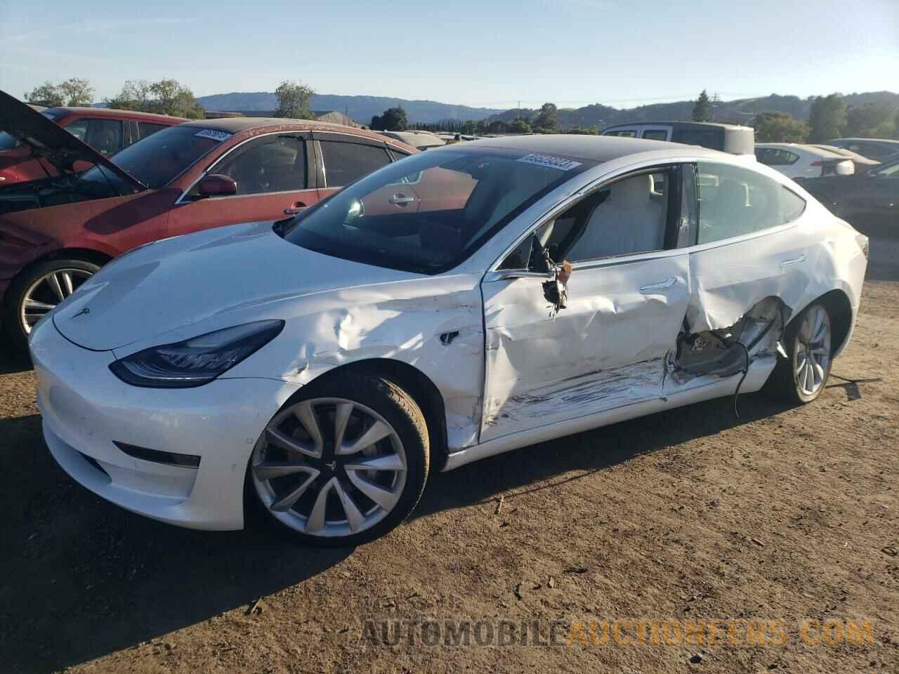 5YJ3E1EA1KF486800 TESLA MODEL 3 2019