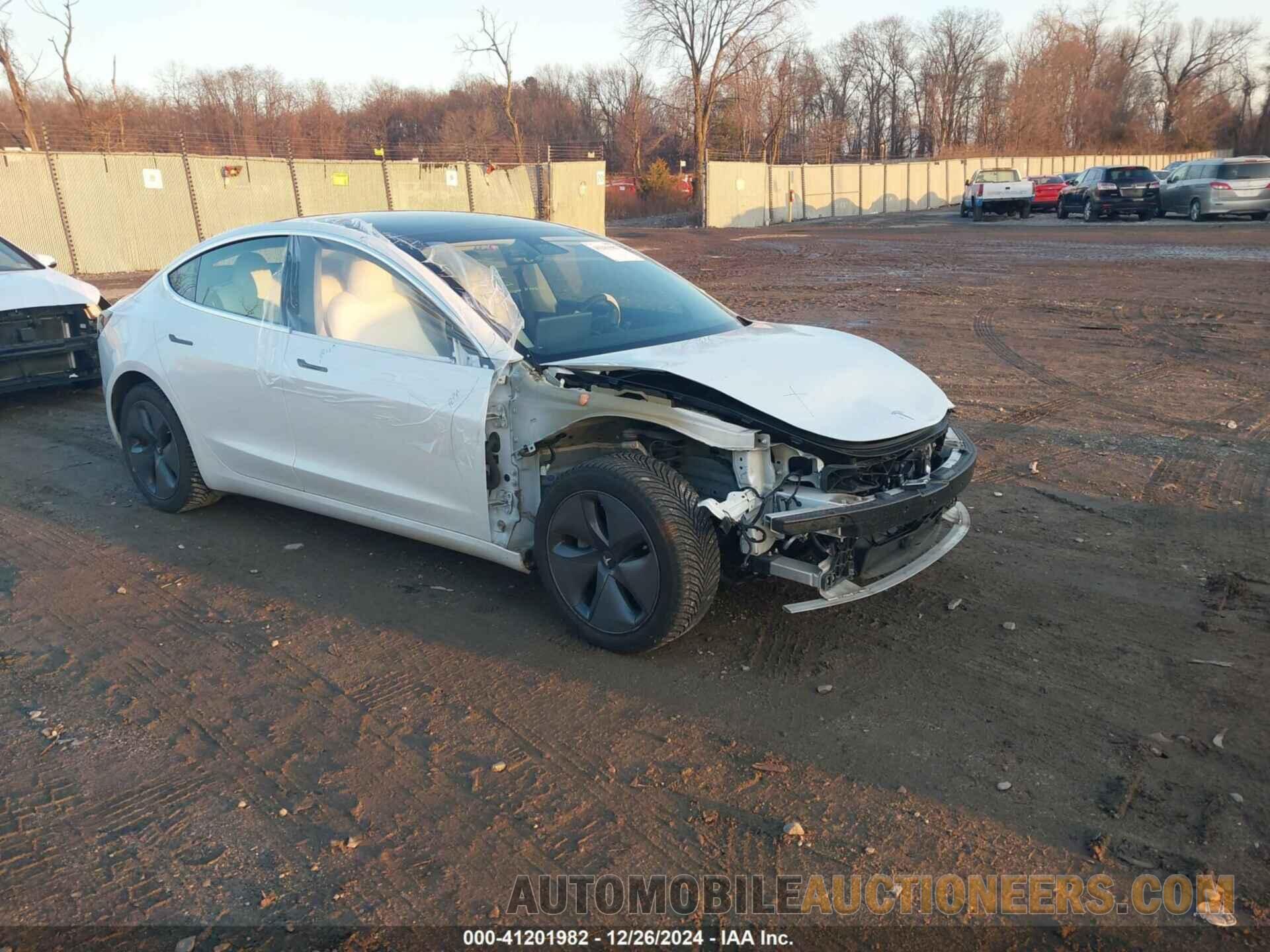 5YJ3E1EA1KF509444 TESLA MODEL 3 2019