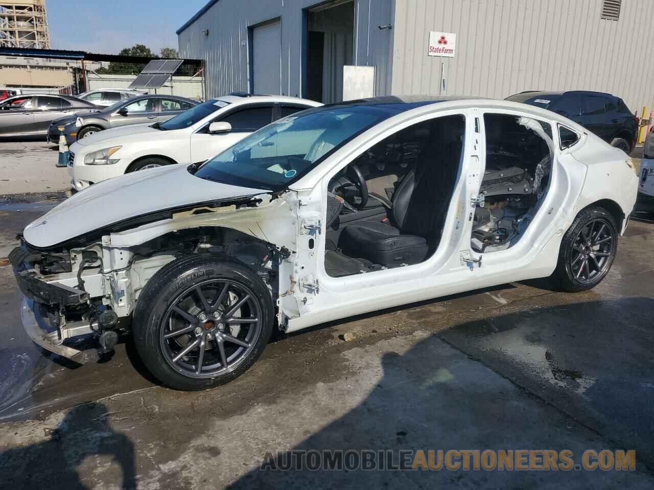 5YJ3E1EA1LF598059 TESLA MODEL 3 2020