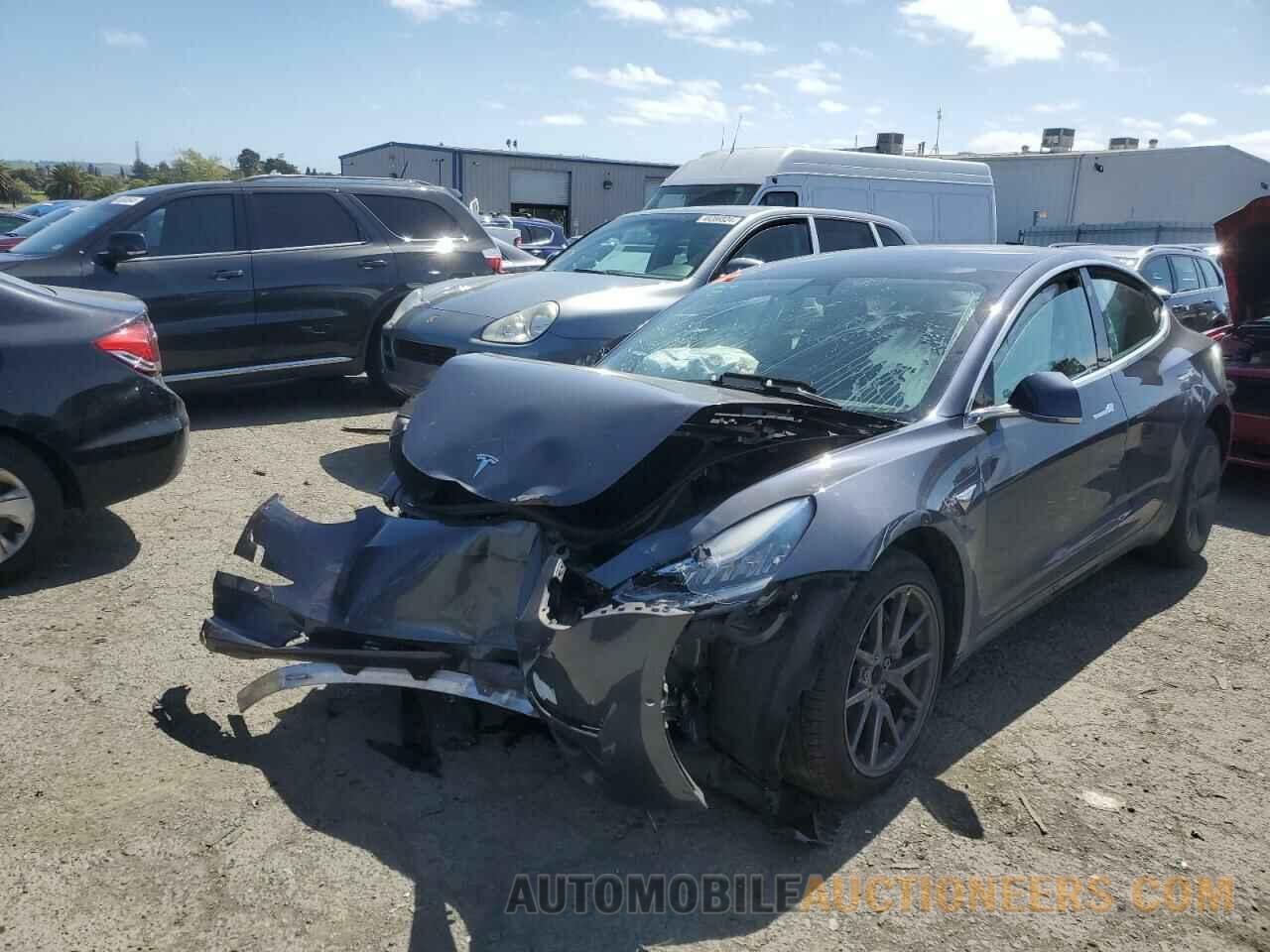 5YJ3E1EA1LF644215 TESLA MODEL 3 2020