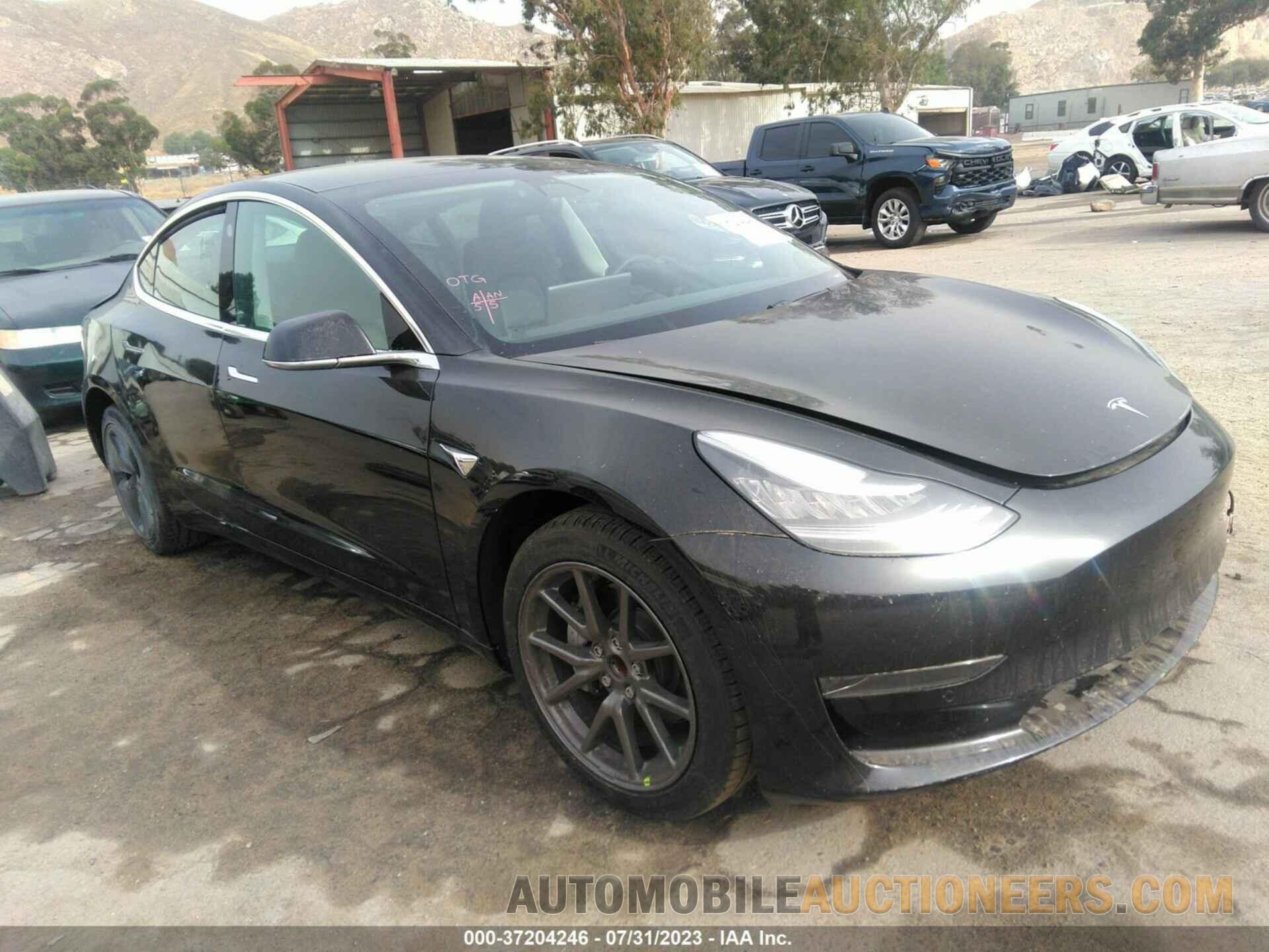 5YJ3E1EA1LF798827 TESLA MODEL 3 2020