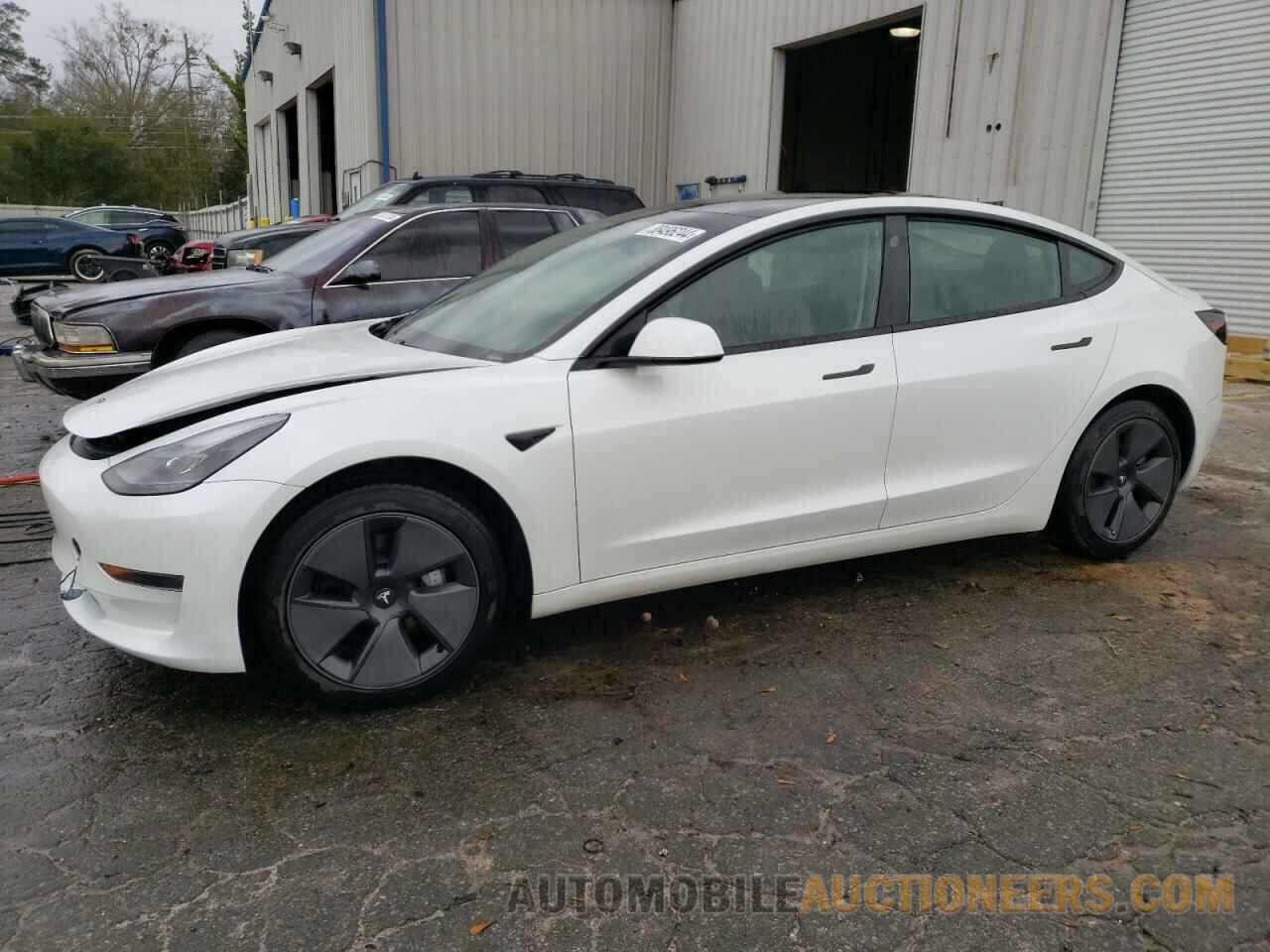 5YJ3E1EA1MF016883 TESLA MODEL 3 2021