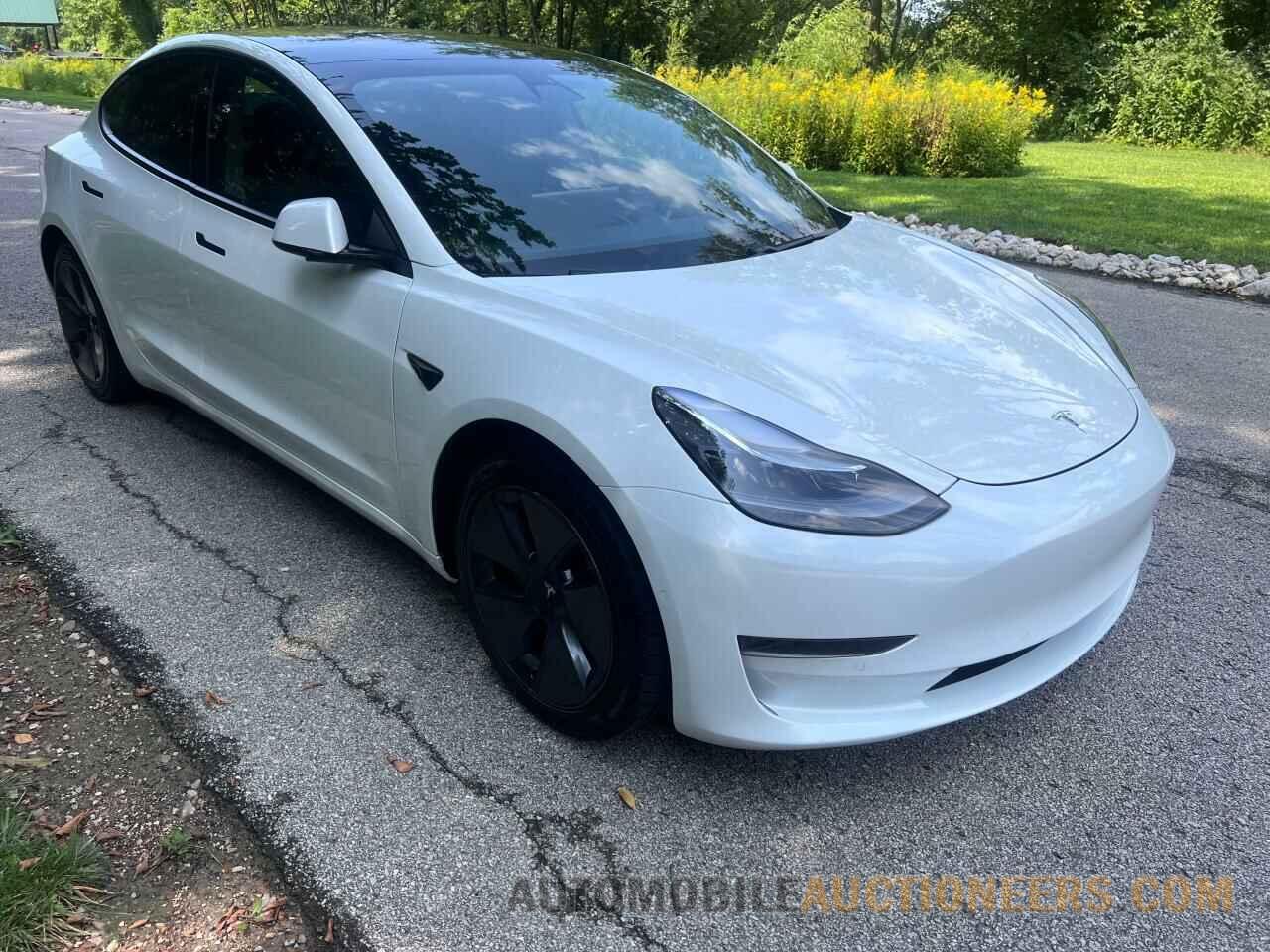 5YJ3E1EA1MF051312 TESLA MODEL 3 2021