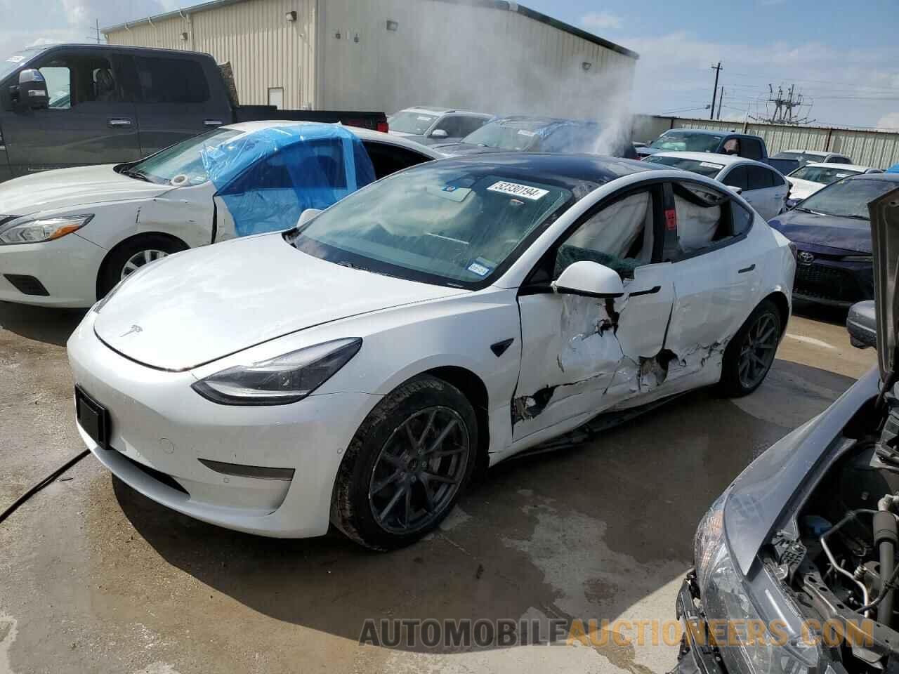 5YJ3E1EA1MF060611 TESLA MODEL 3 2021