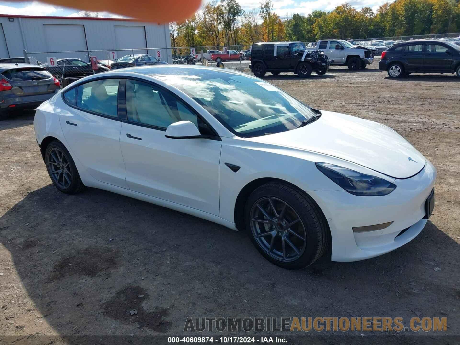 5YJ3E1EA1MF096718 TESLA MODEL 3 2021