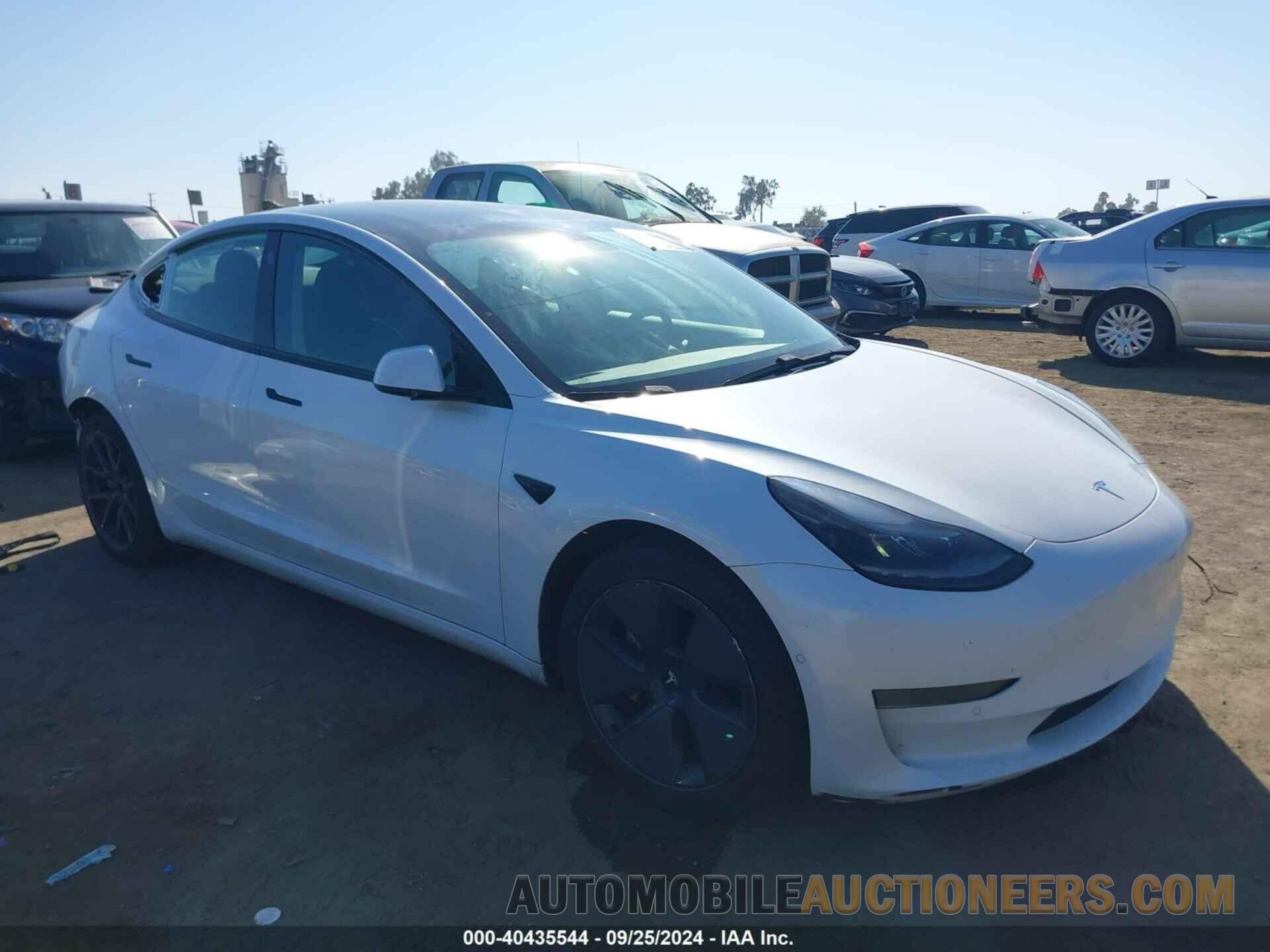 5YJ3E1EA1MF877366 TESLA MODEL 3 2021