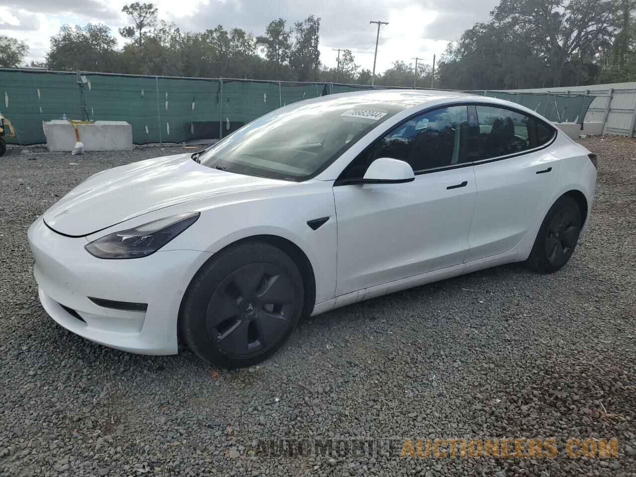 5YJ3E1EA1MF921205 TESLA MODEL 3 2021