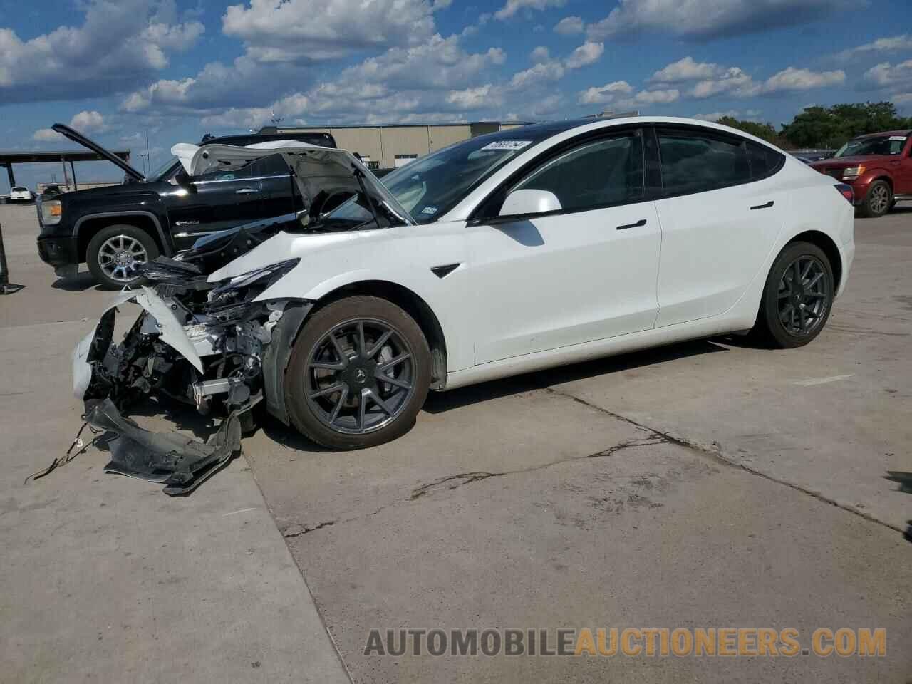 5YJ3E1EA1NF101515 TESLA MODEL 3 2022