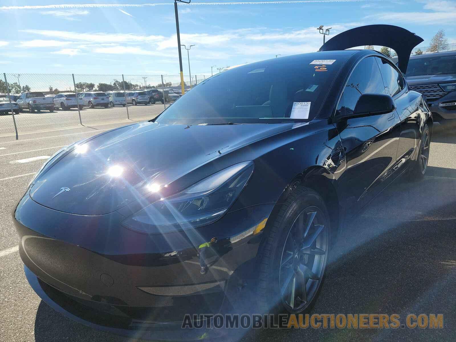 5YJ3E1EA1NF135373 Tesla Model 3 2022