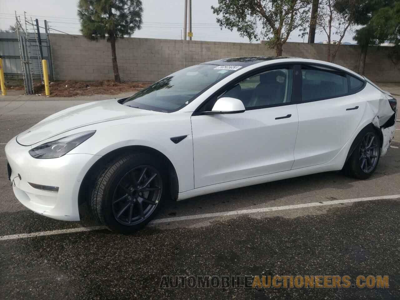 5YJ3E1EA1NF304405 TESLA MODEL 3 2022