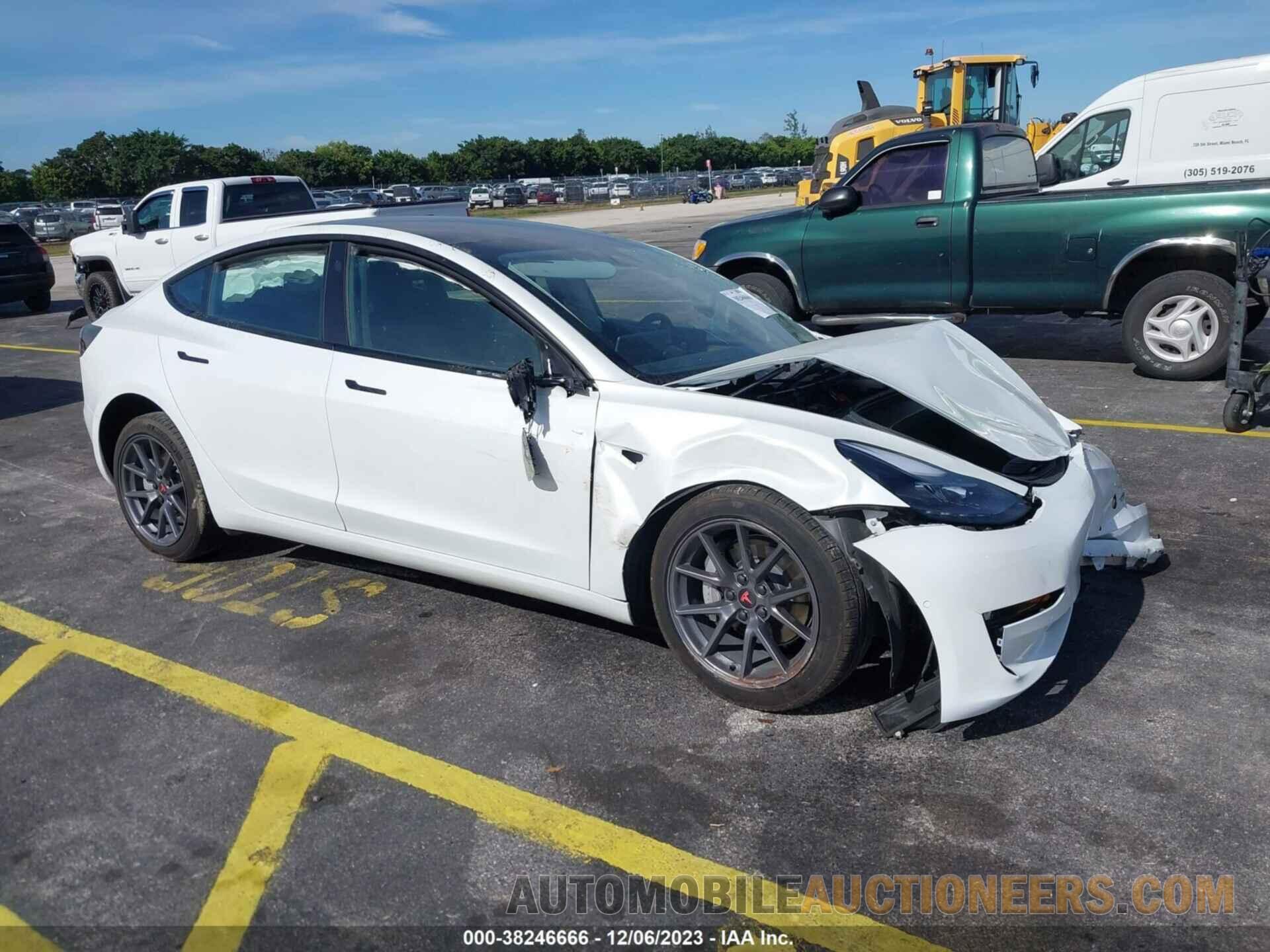 5YJ3E1EA1NF322726 TESLA MODEL 3 2022