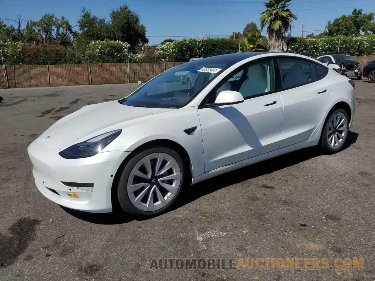 5YJ3E1EA1NF354687 TESLA MODEL 3 2022