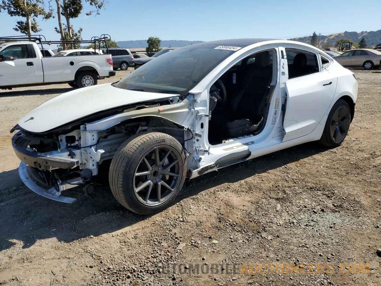 5YJ3E1EA1NF358755 TESLA MODEL 3 2022