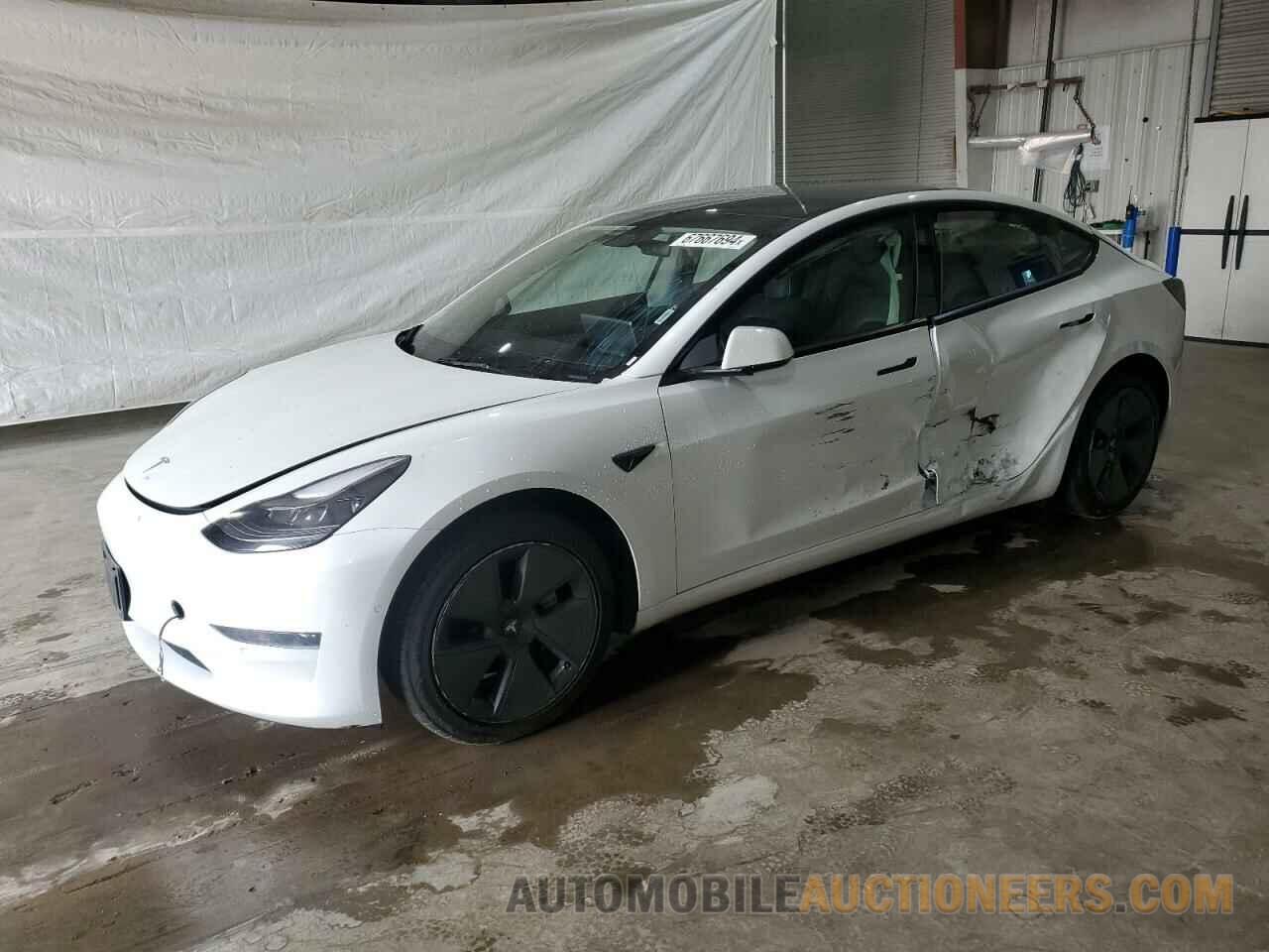 5YJ3E1EA1NF372218 TESLA MODEL 3 2022