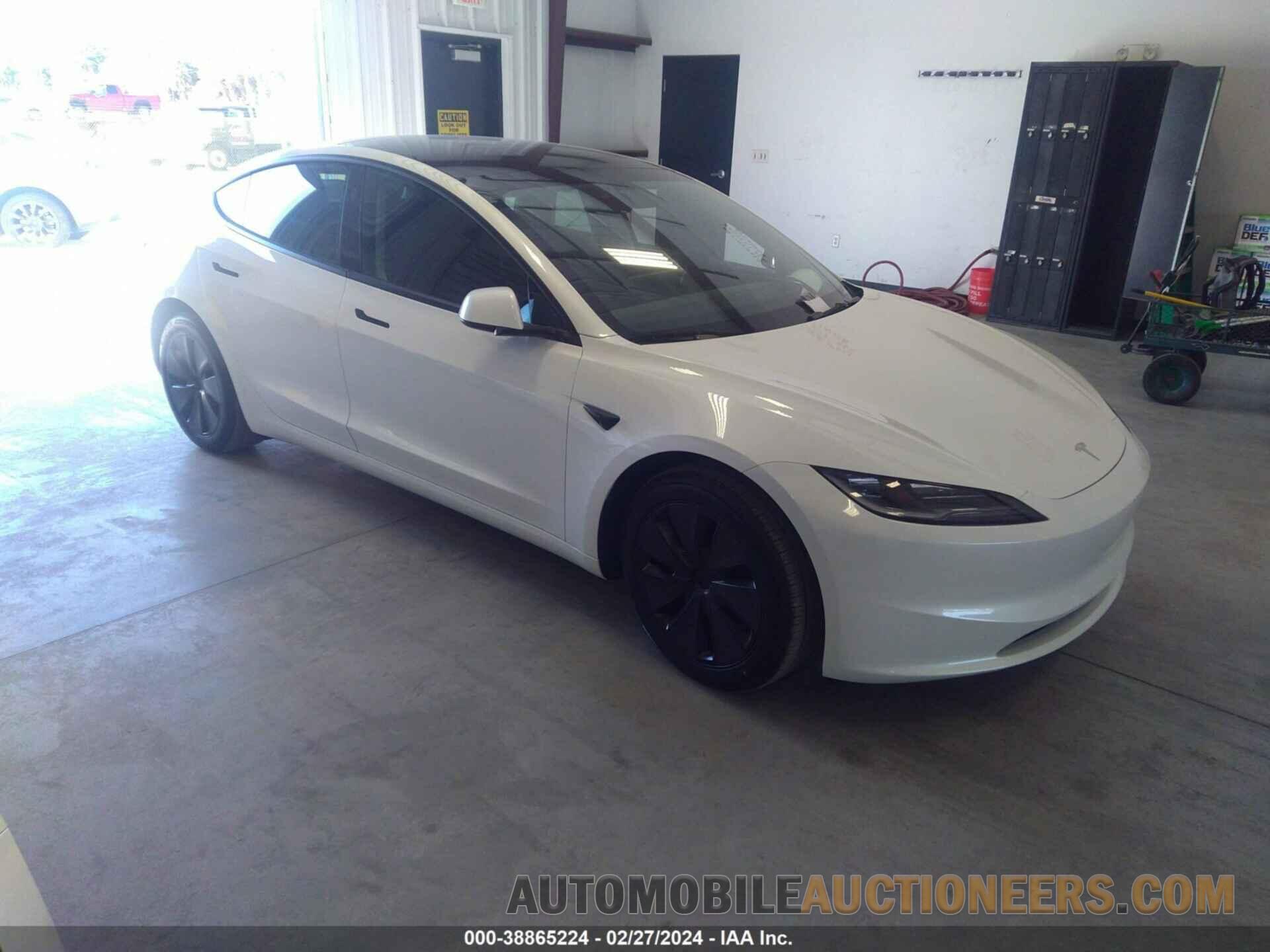 5YJ3E1EA1RF722405 TESLA MODEL 3 2024