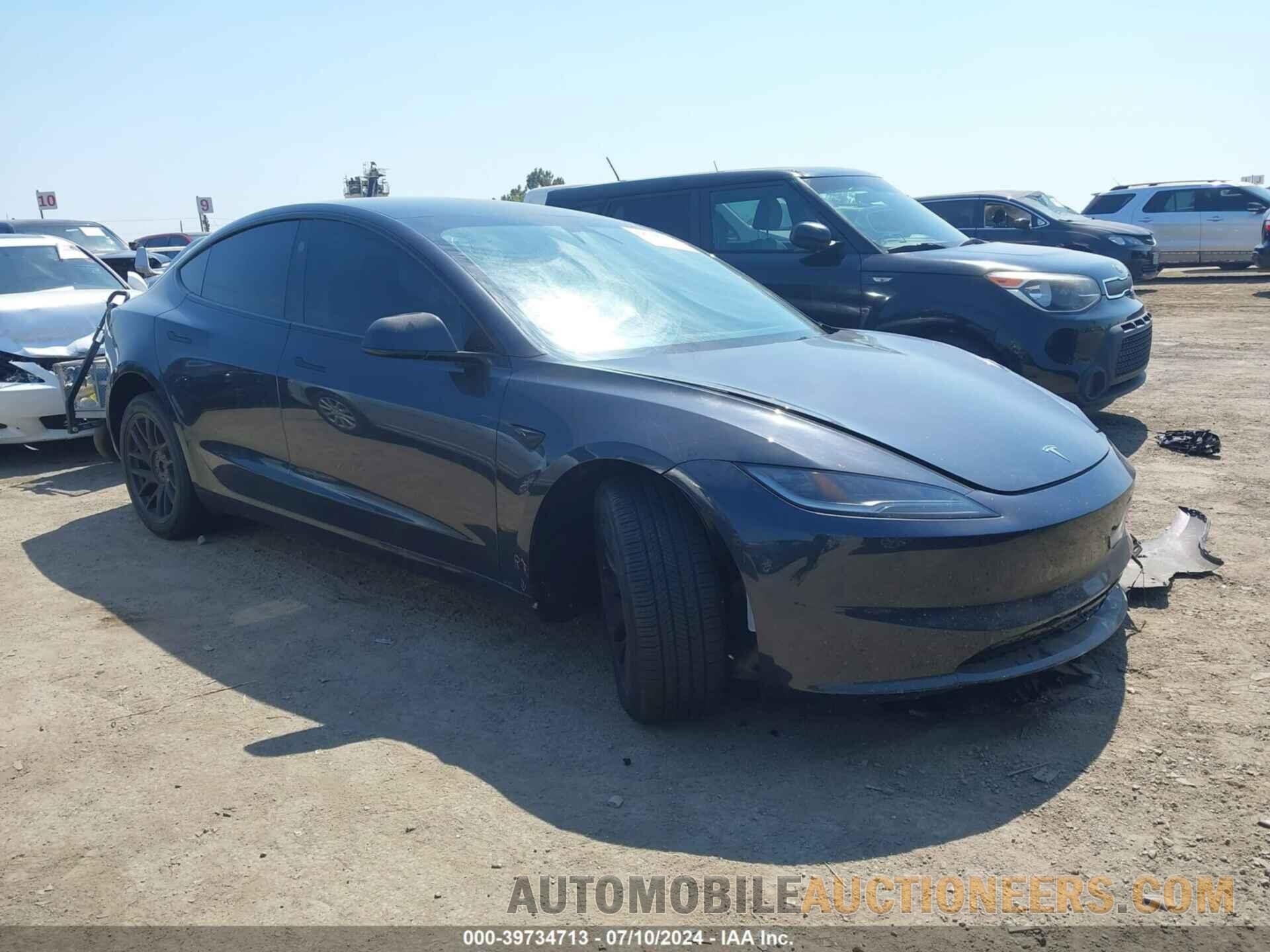 5YJ3E1EA1RF733498 TESLA MODEL 3 2024