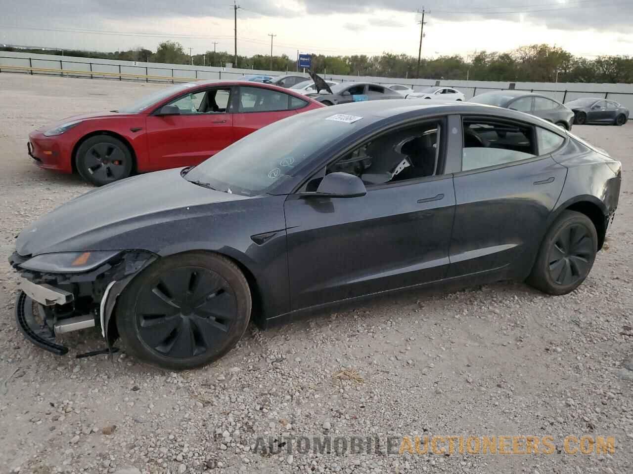 5YJ3E1EA1RF740161 TESLA MODEL 3 2024