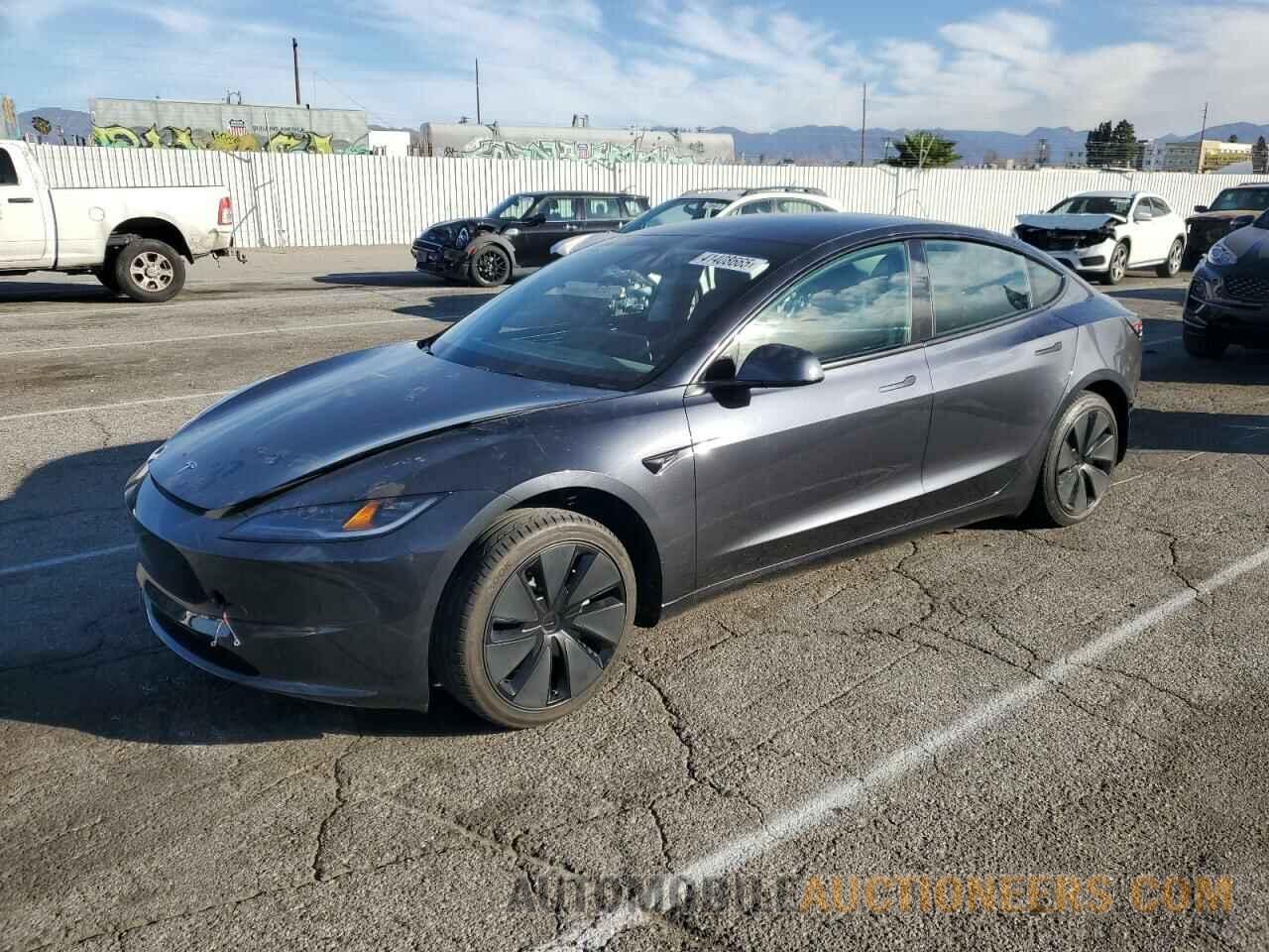 5YJ3E1EA1RF784743 TESLA MODEL 3 2024