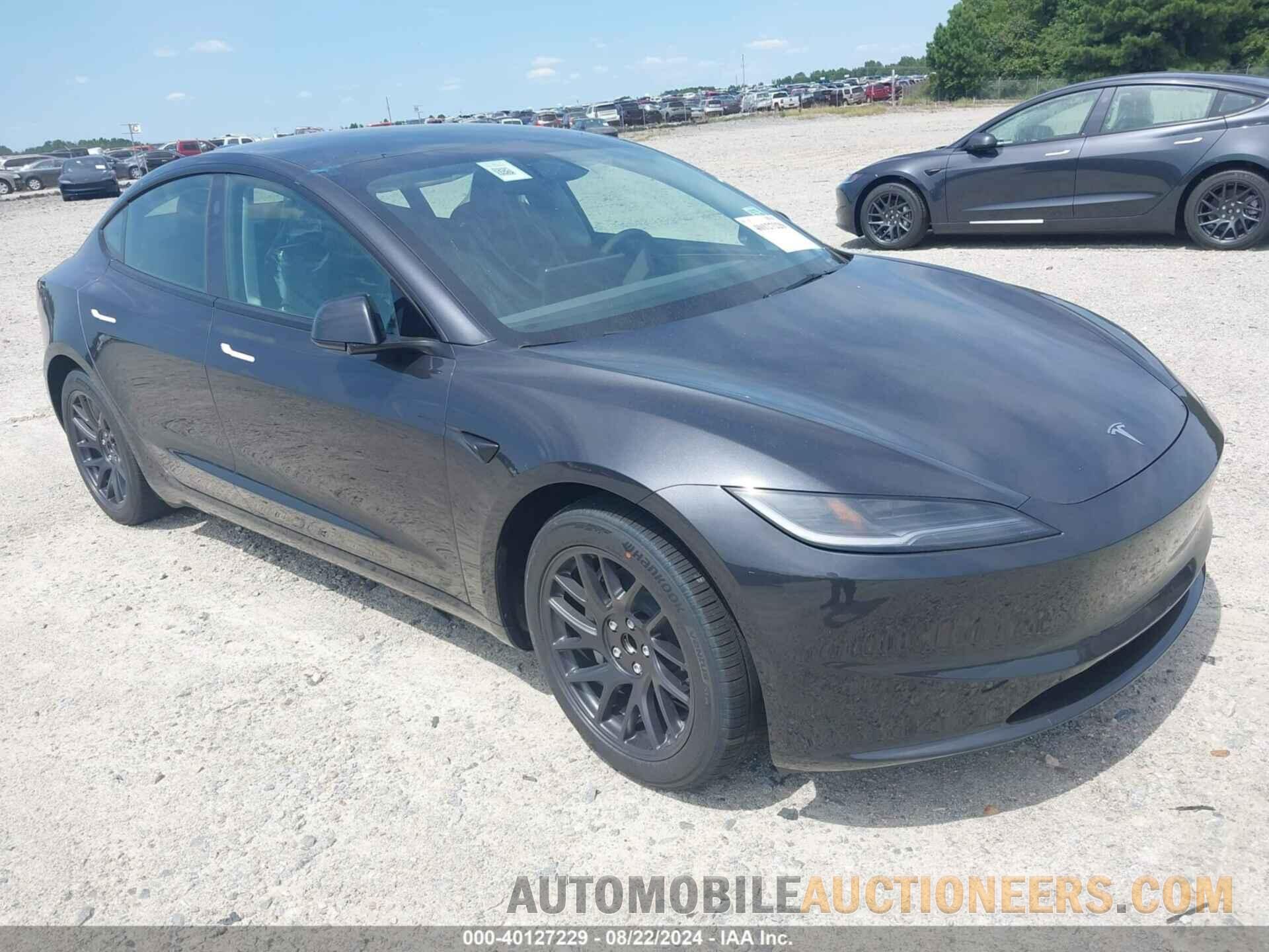 5YJ3E1EA1RF820706 TESLA MODEL 3 2024