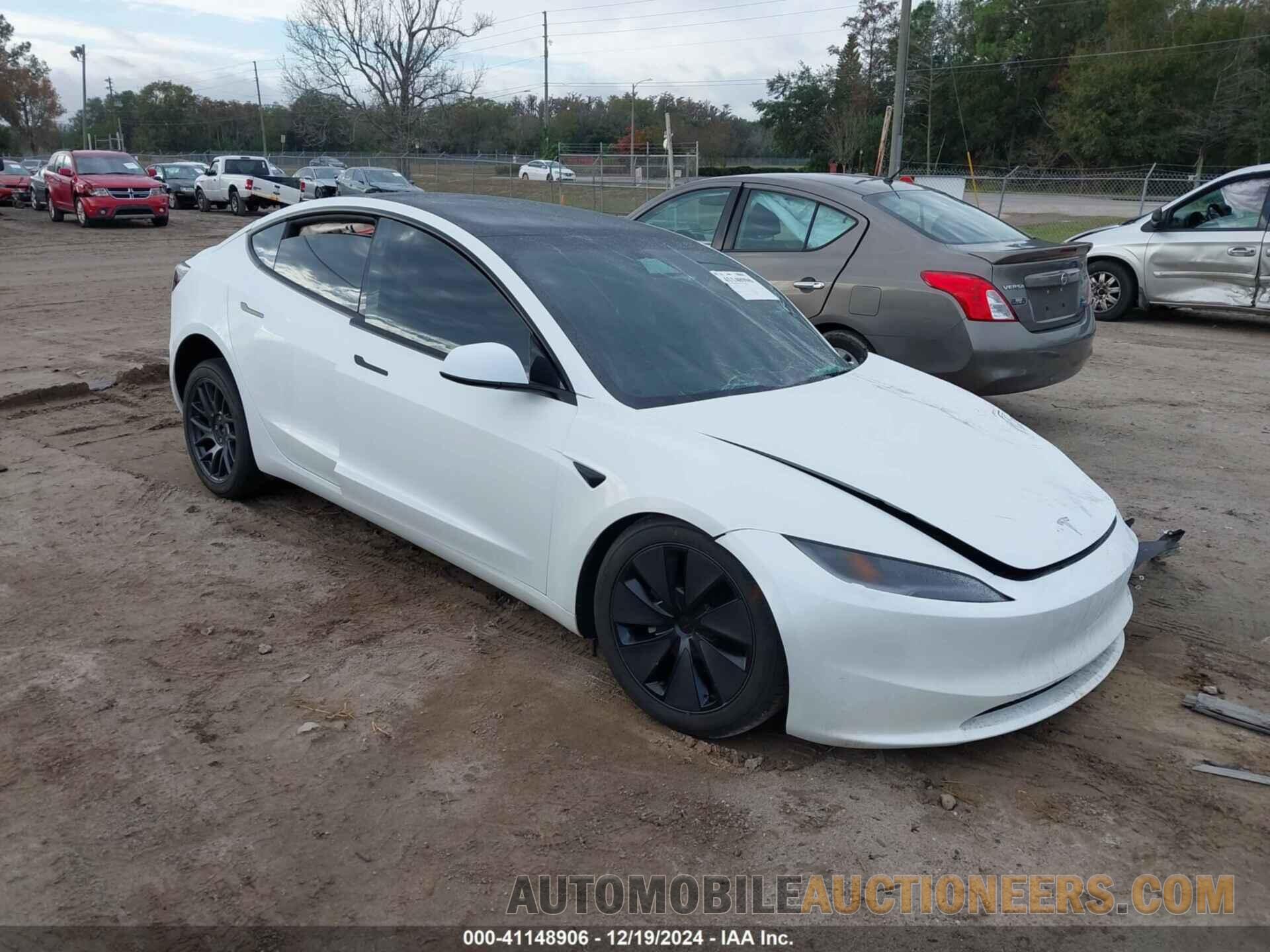 5YJ3E1EA1RF869176 TESLA MODEL 3 2024