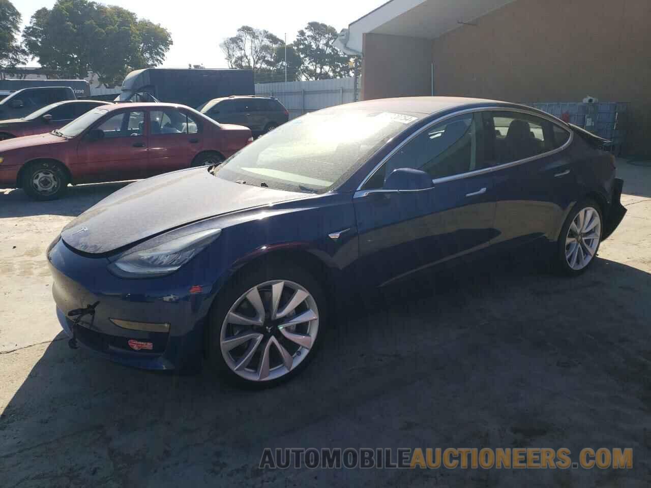 5YJ3E1EA2HF002593 TESLA MODEL 3 2017