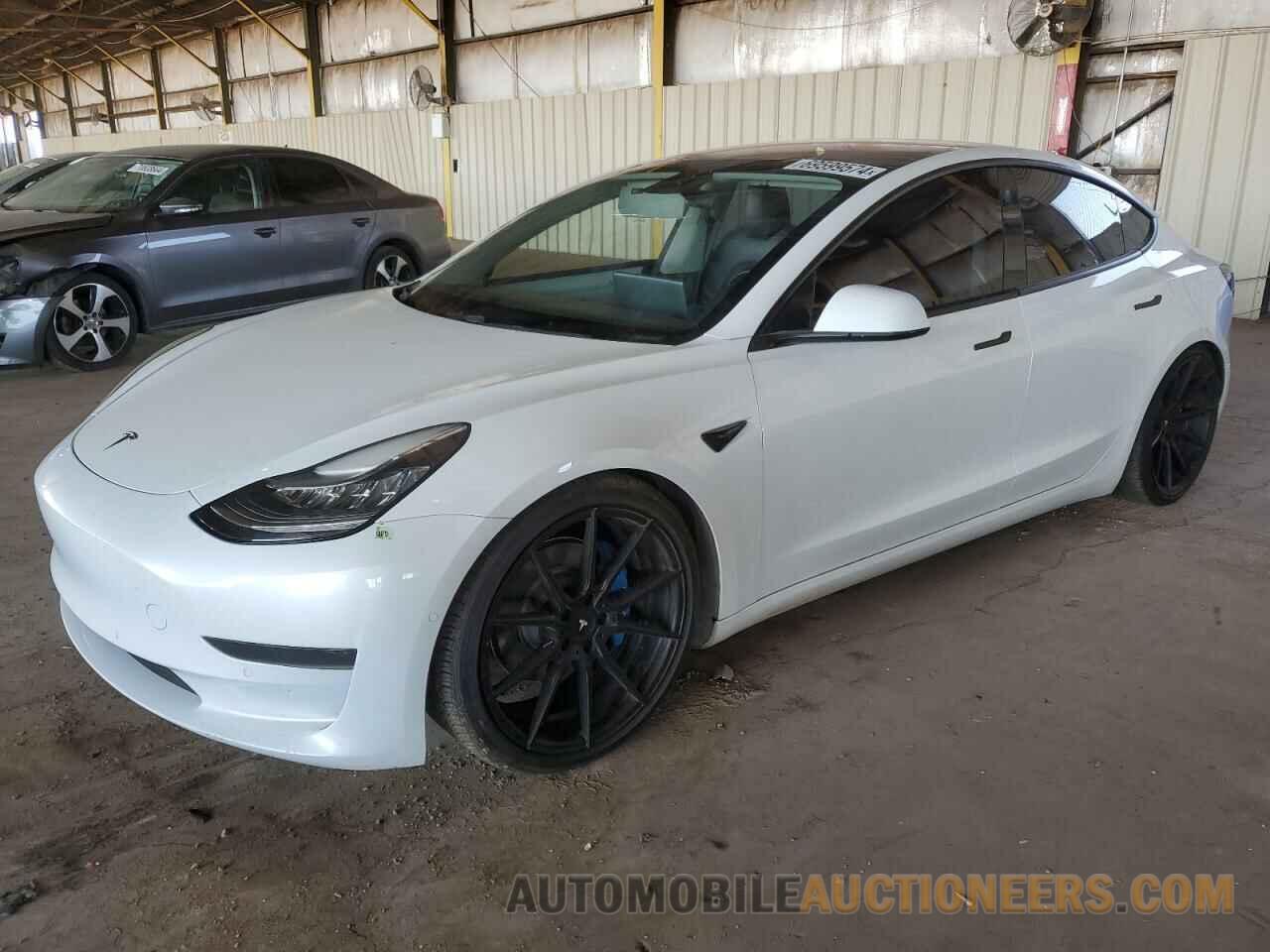 5YJ3E1EA2JF005743 TESLA MODEL 3 2018