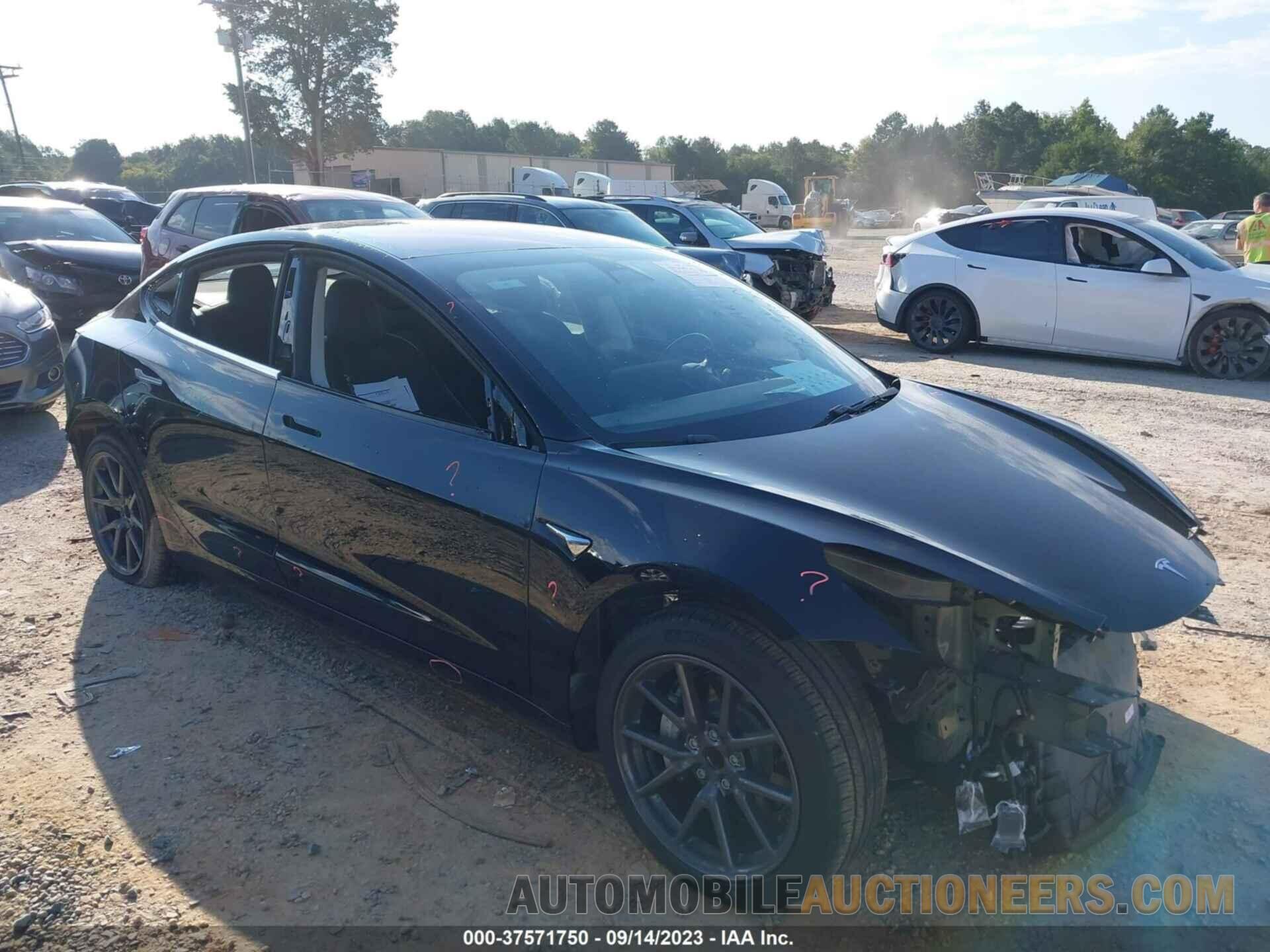 5YJ3E1EA2JF010067 TESLA MODEL 3 2018