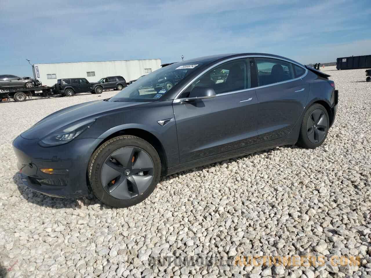 5YJ3E1EA2JF010330 TESLA MODEL 3 2018