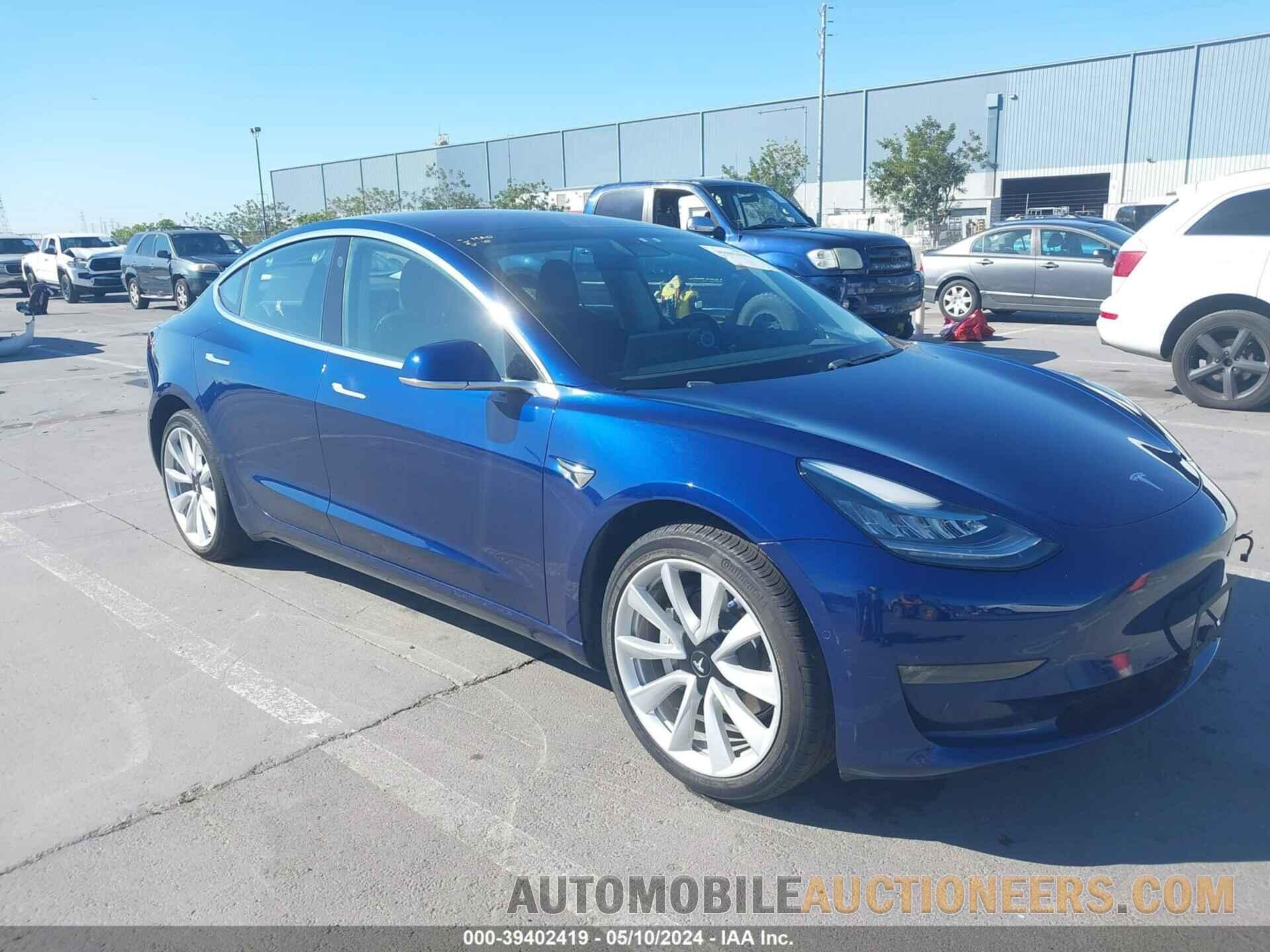 5YJ3E1EA2JF011137 TESLA MODEL 3 2018