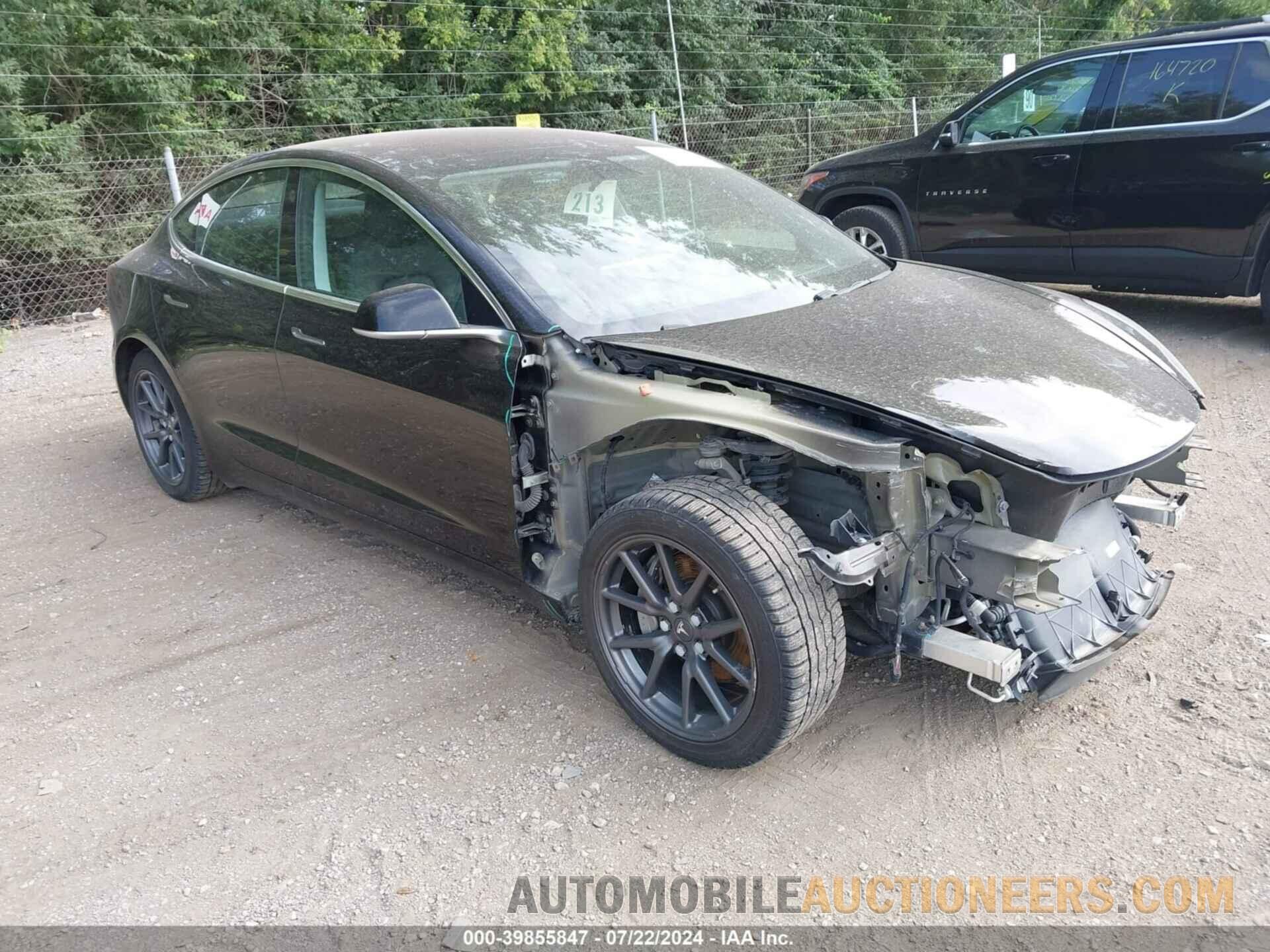 5YJ3E1EA2JF013972 TESLA MODEL 3 2018