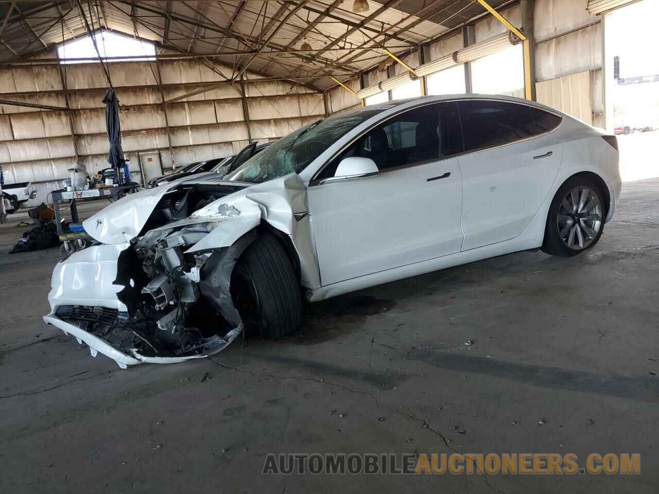 5YJ3E1EA2JF015771 TESLA MODEL 3 2018