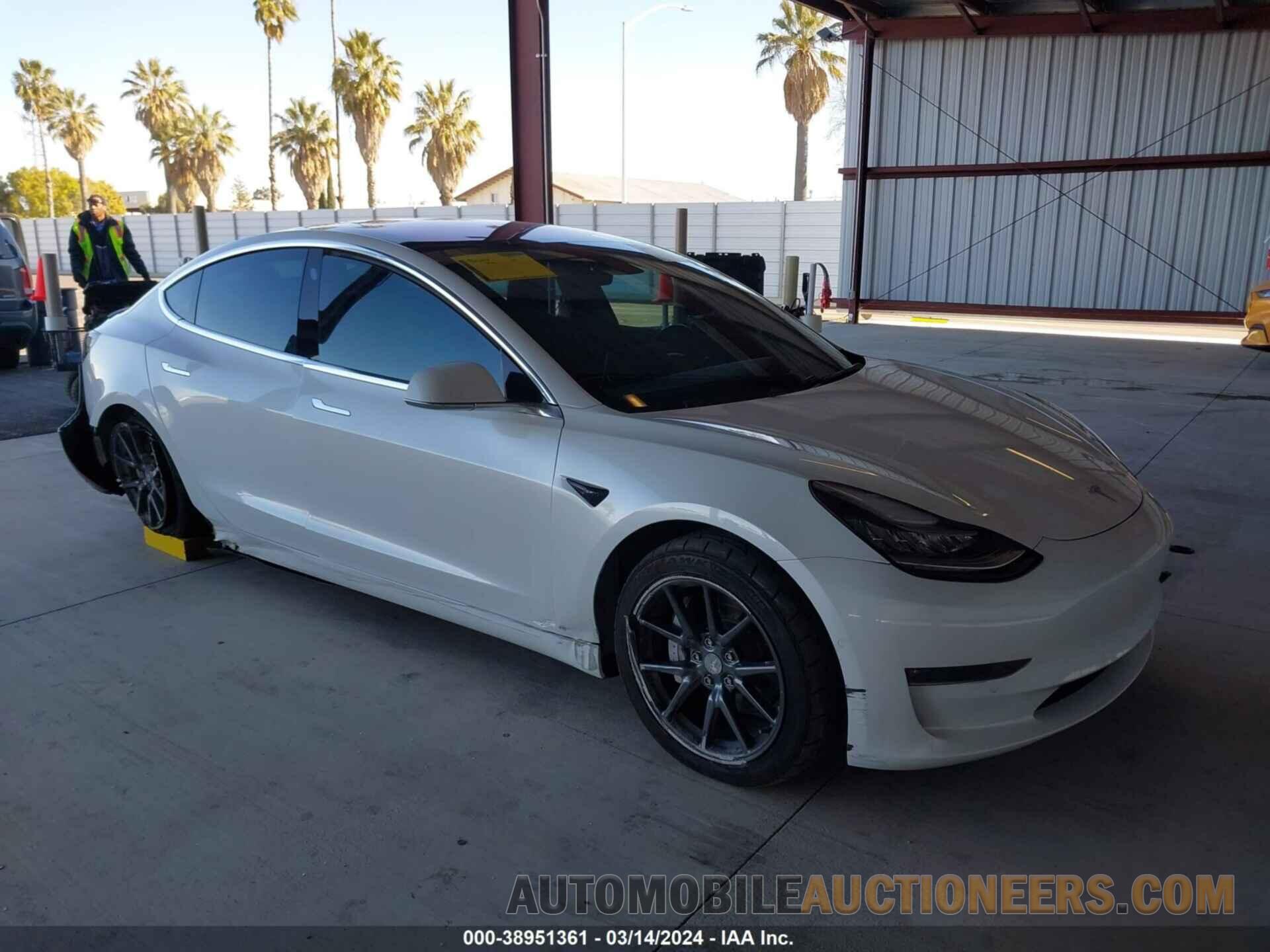 5YJ3E1EA2JF017410 TESLA MODEL 3 2018