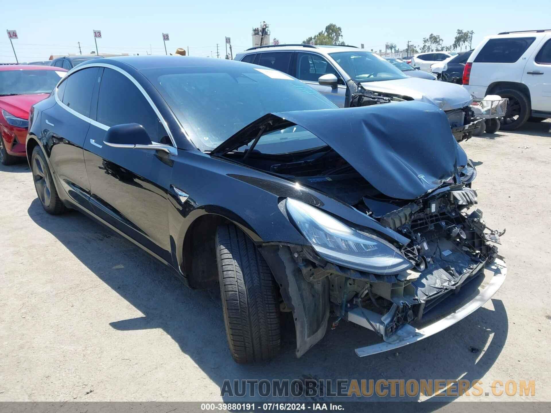 5YJ3E1EA2JF018671 TESLA MODEL 3 2018