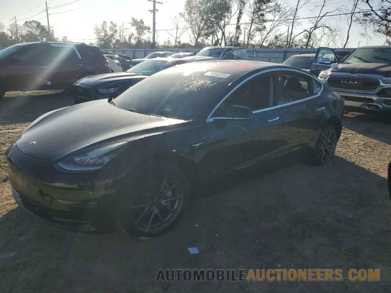 5YJ3E1EA2JF018783 TESLA MODEL 3 2018