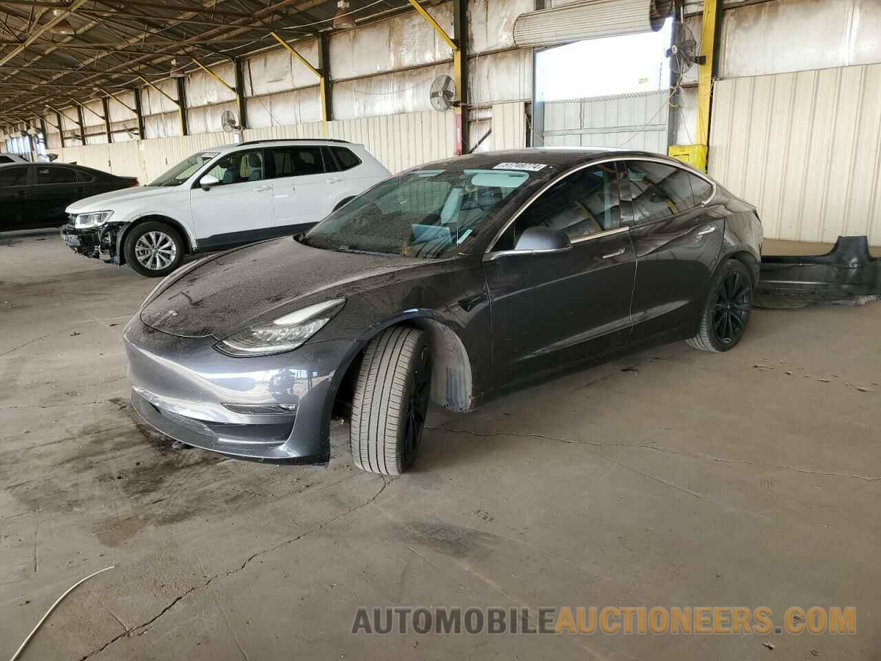 5YJ3E1EA2JF023949 TESLA MODEL 3 2018