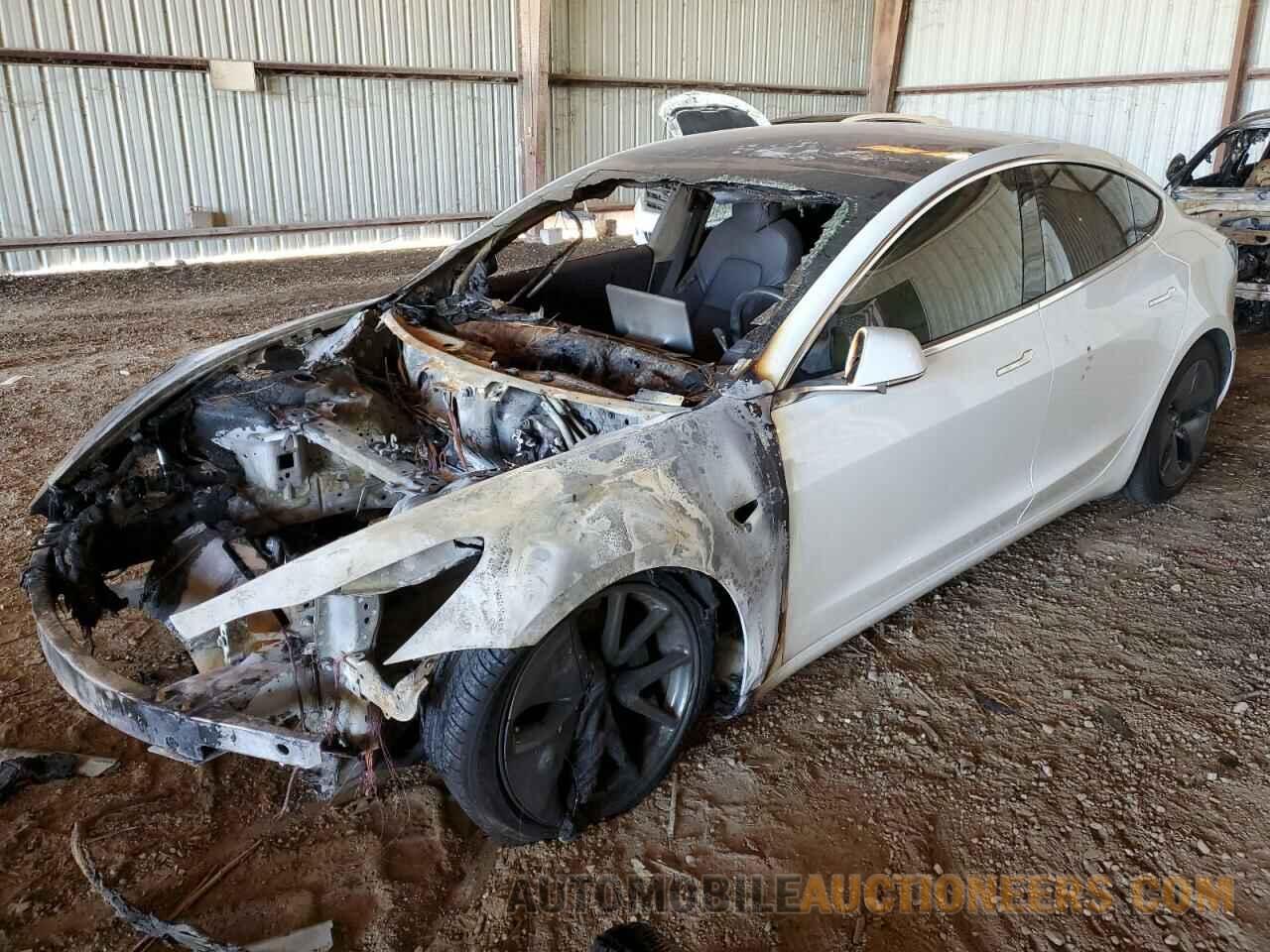 5YJ3E1EA2JF040363 TESLA MODEL 3 2018