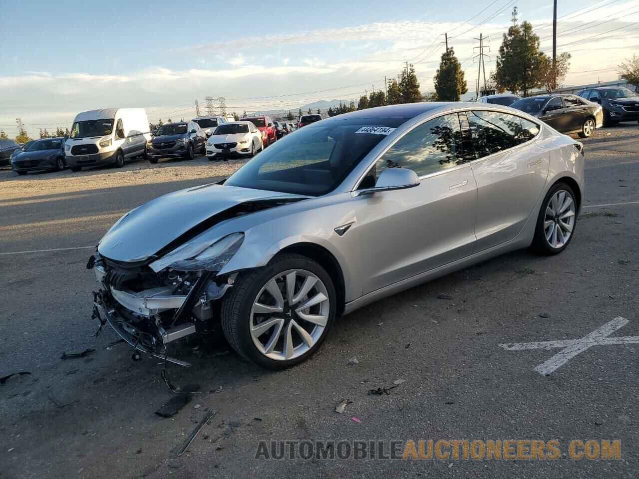 5YJ3E1EA2JF048527 TESLA MODEL 3 2018