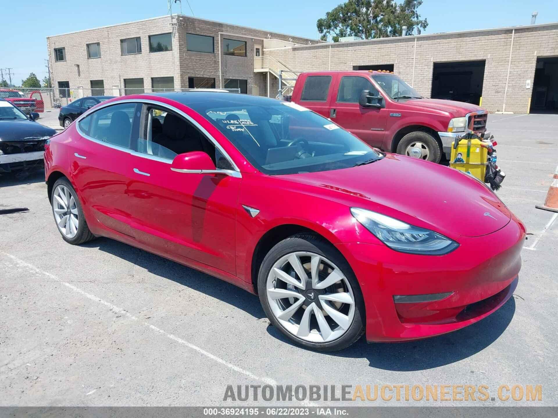 5YJ3E1EA2JF050584 TESLA MODEL 3 2018